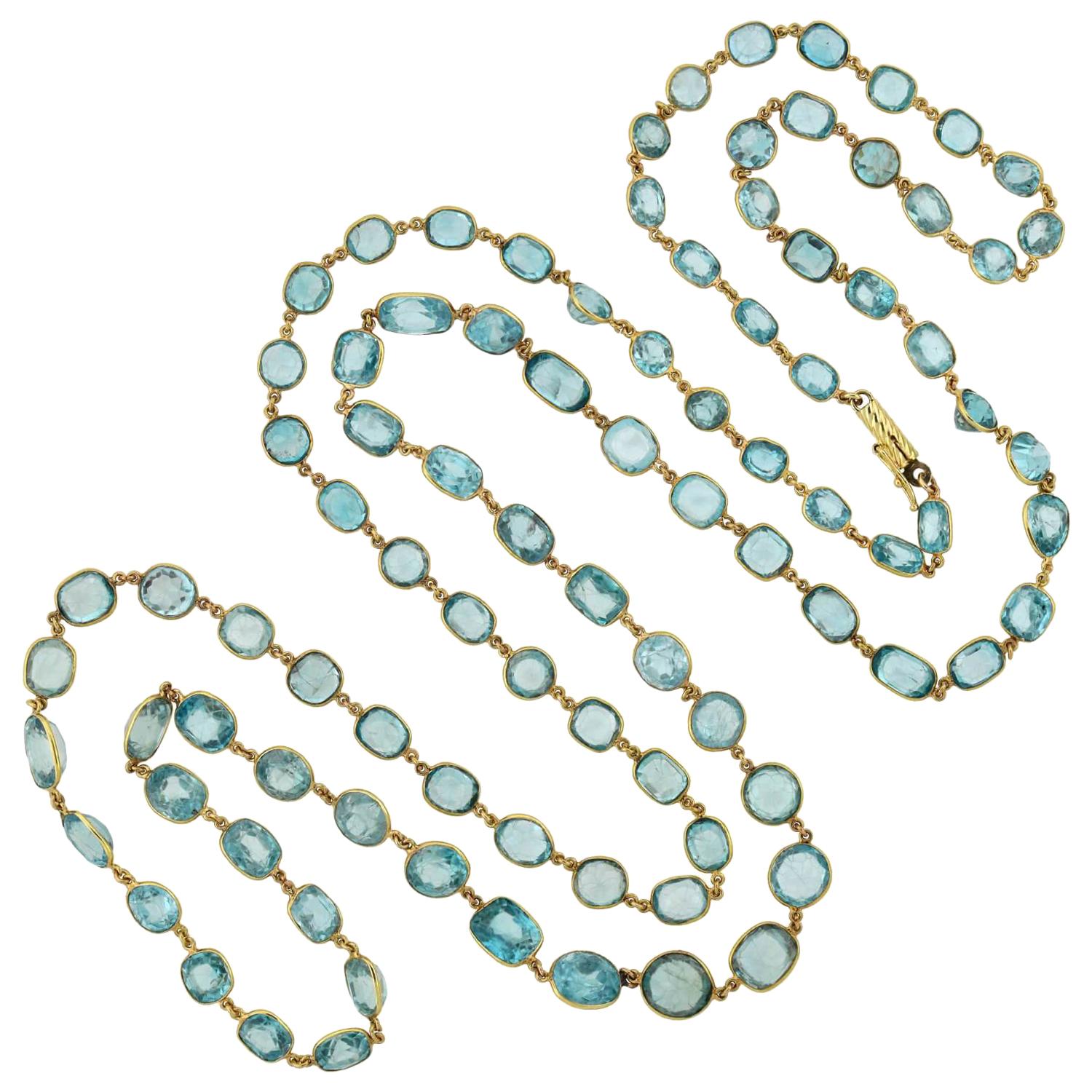 Art Deco 115.00 Total Carat Natural Blue Zircon Link Necklace For Sale