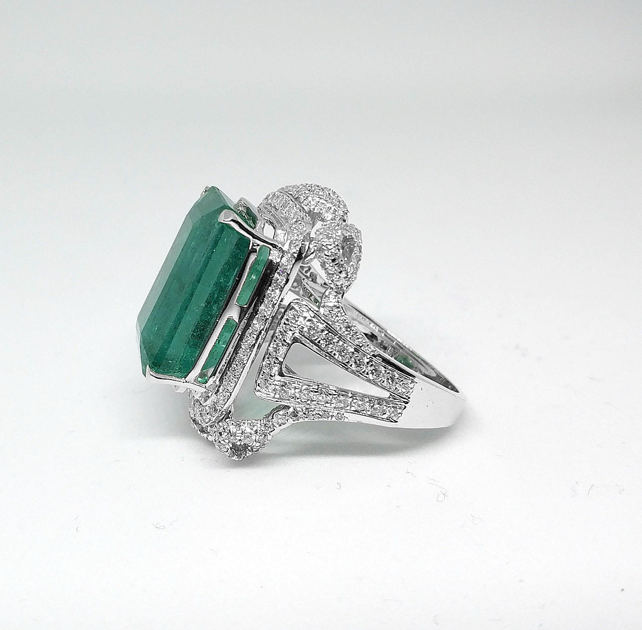 Women's Art Deco 11.76 Carat Emerald 1.43 Carat Diamond Ring For Sale