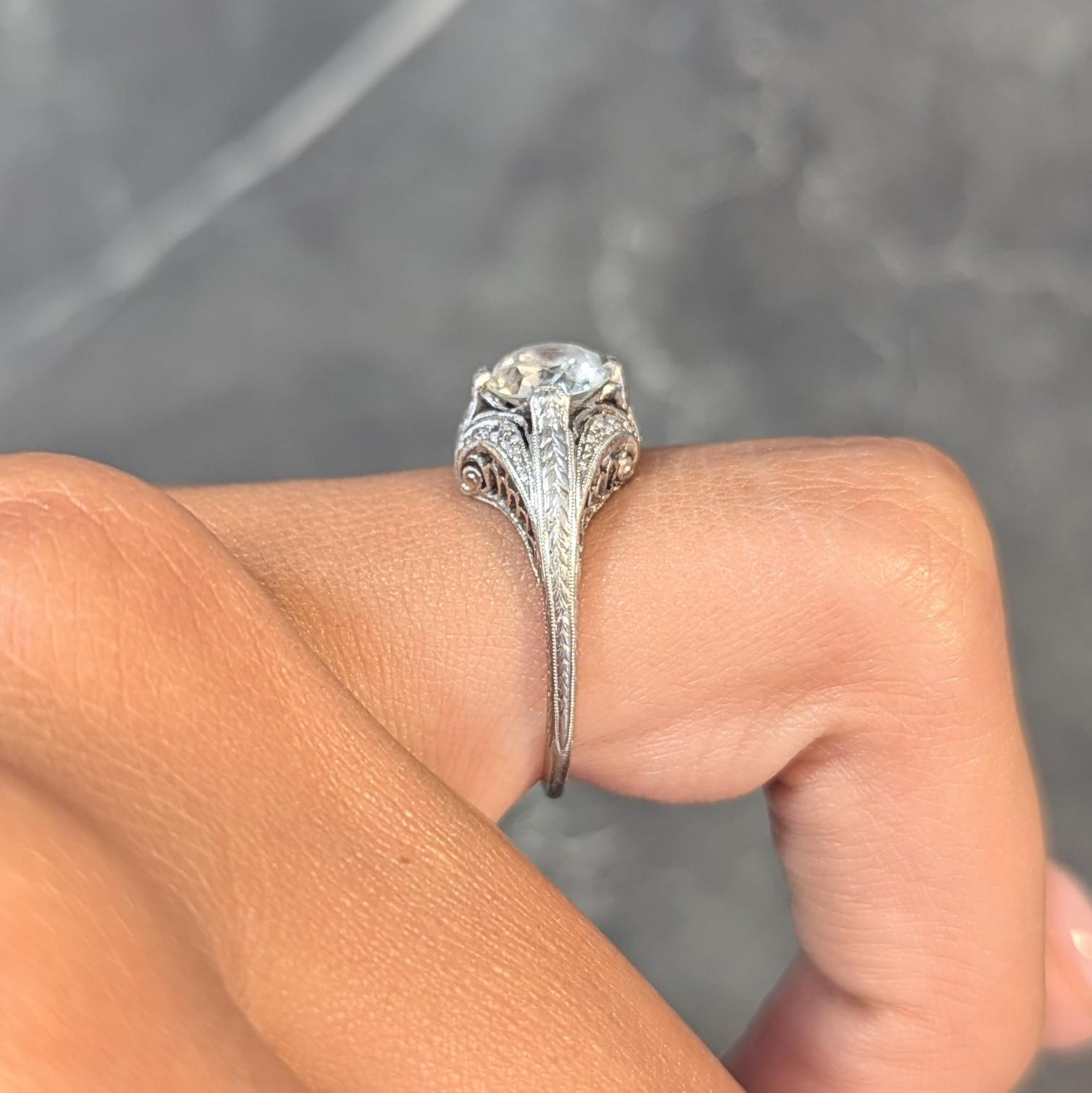 Bague de fiançailles Art déco ancienne en platine avec diamant européen ancien de 1,18 carat en vente 9