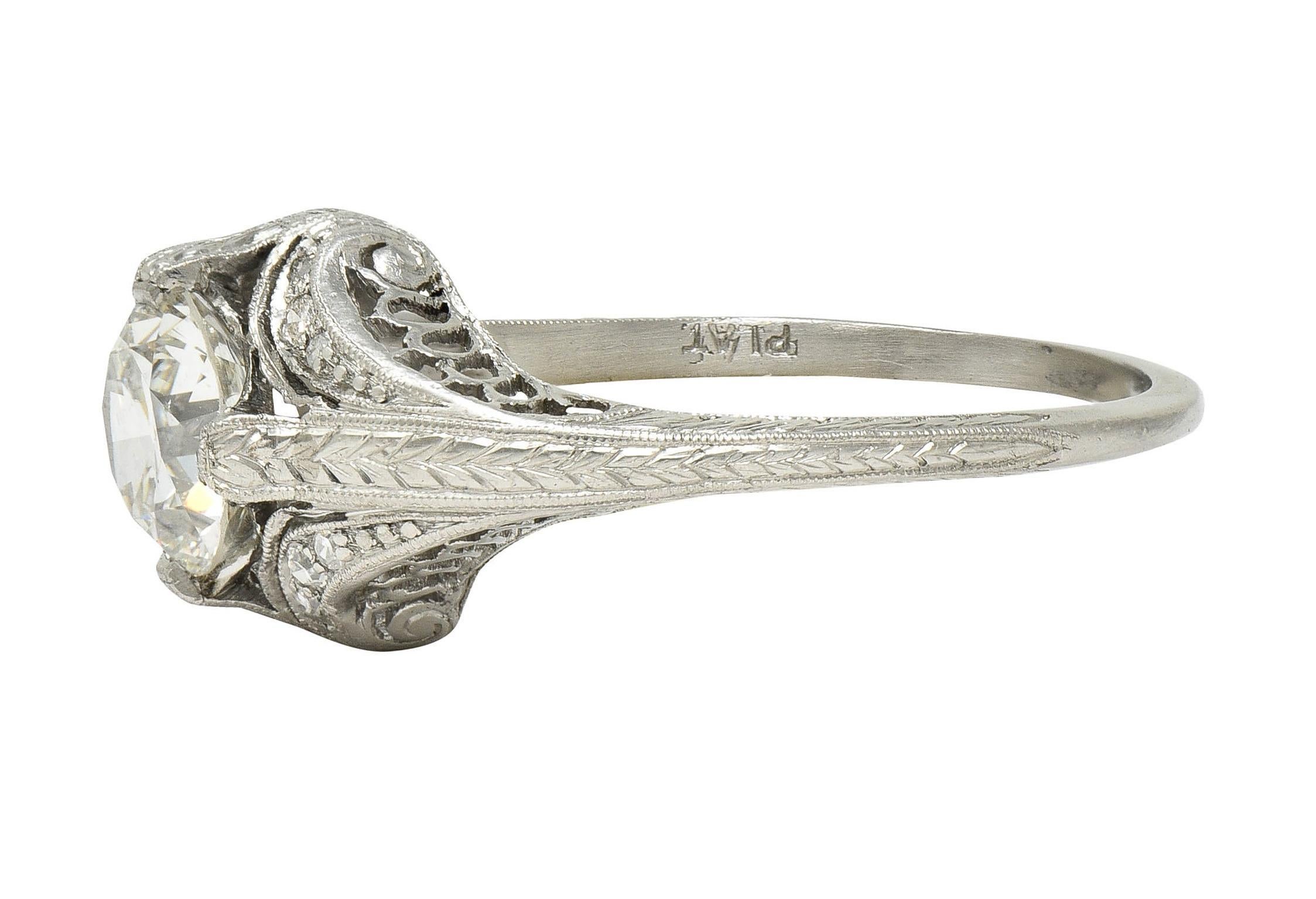Bague de fiançailles Art déco ancienne en platine avec diamant européen ancien de 1,18 carat Unisexe en vente