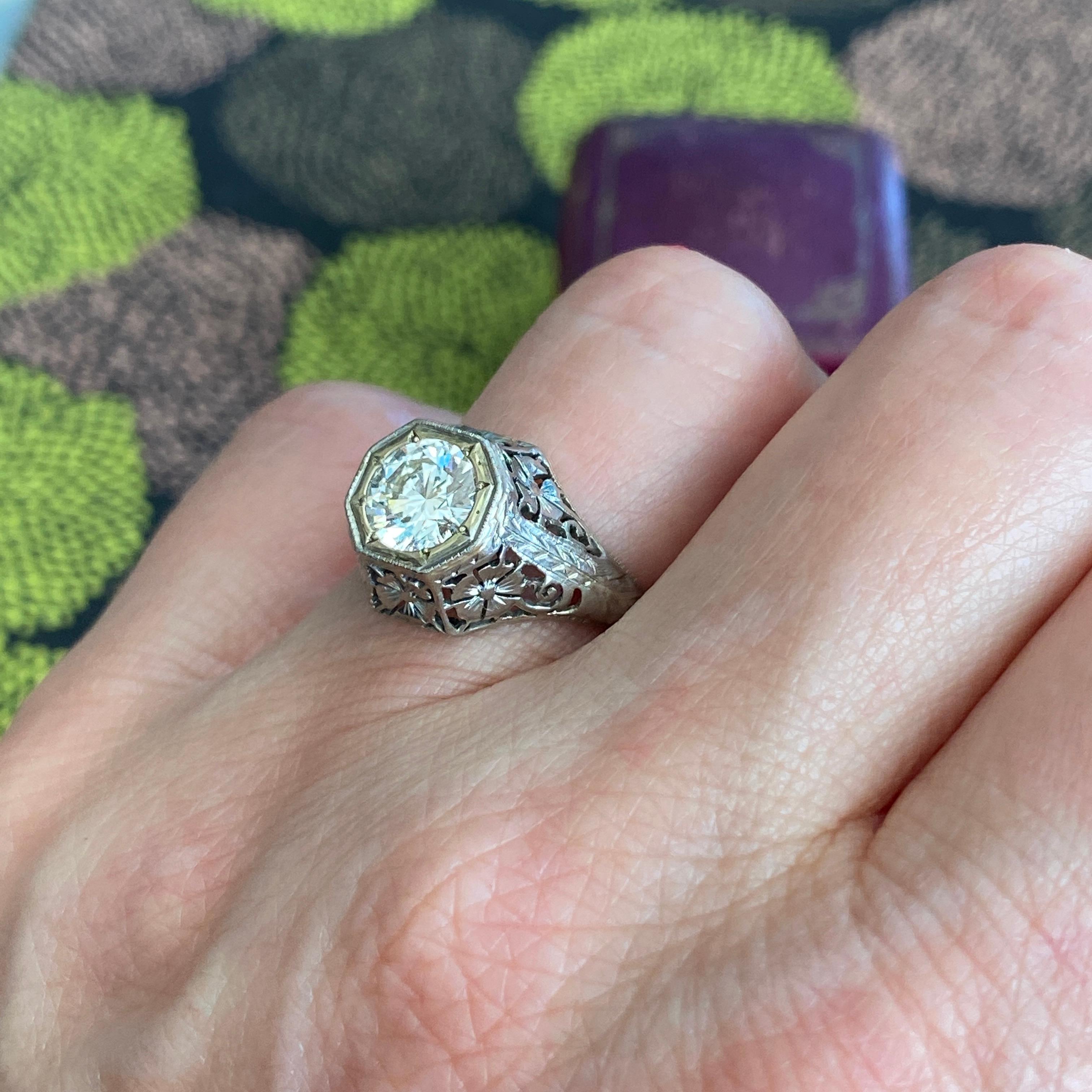 Art Deco 1.18ct Diamond 18K White Gold Ring For Sale 5
