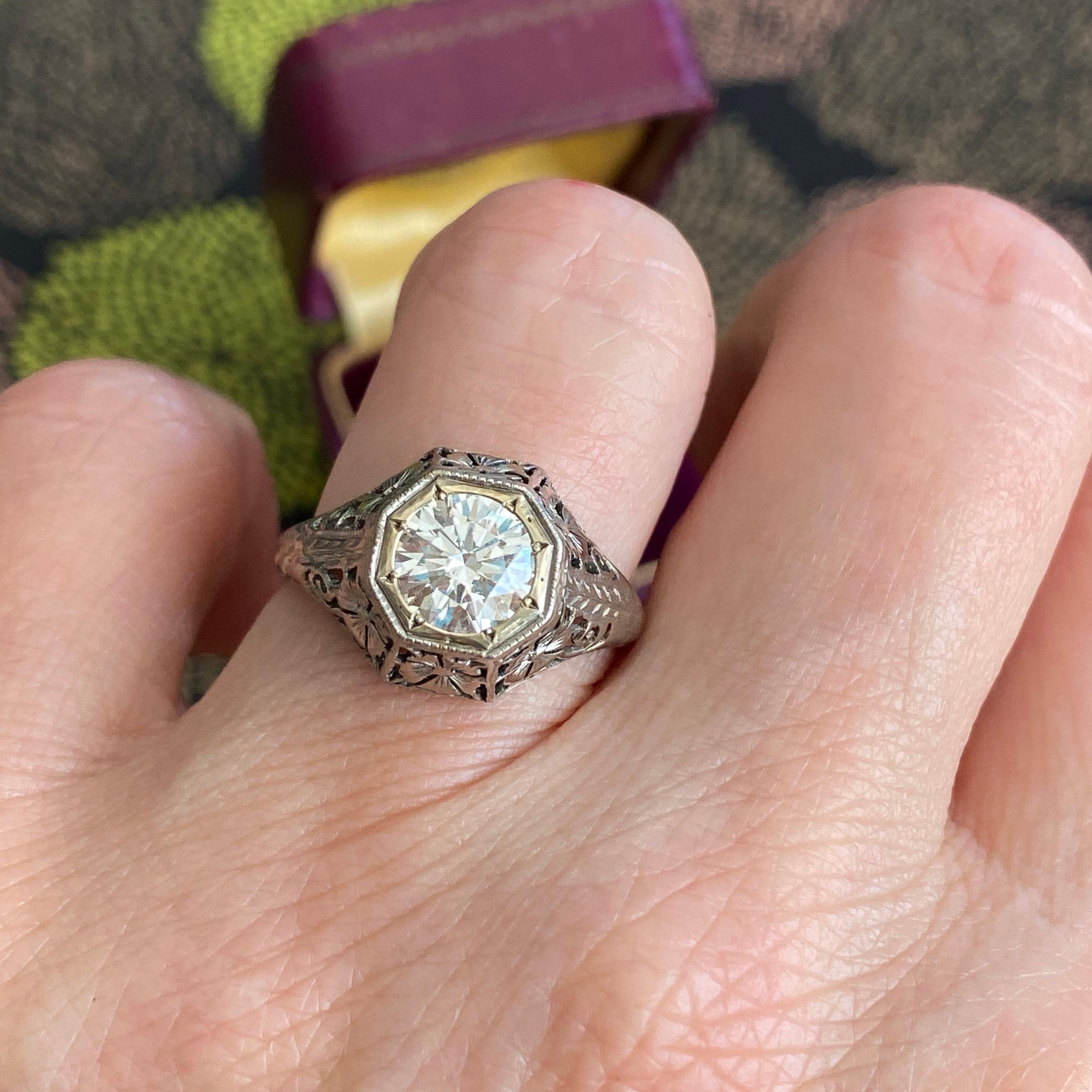 Round Cut Art Deco 1.18ct Diamond 18K White Gold Ring For Sale