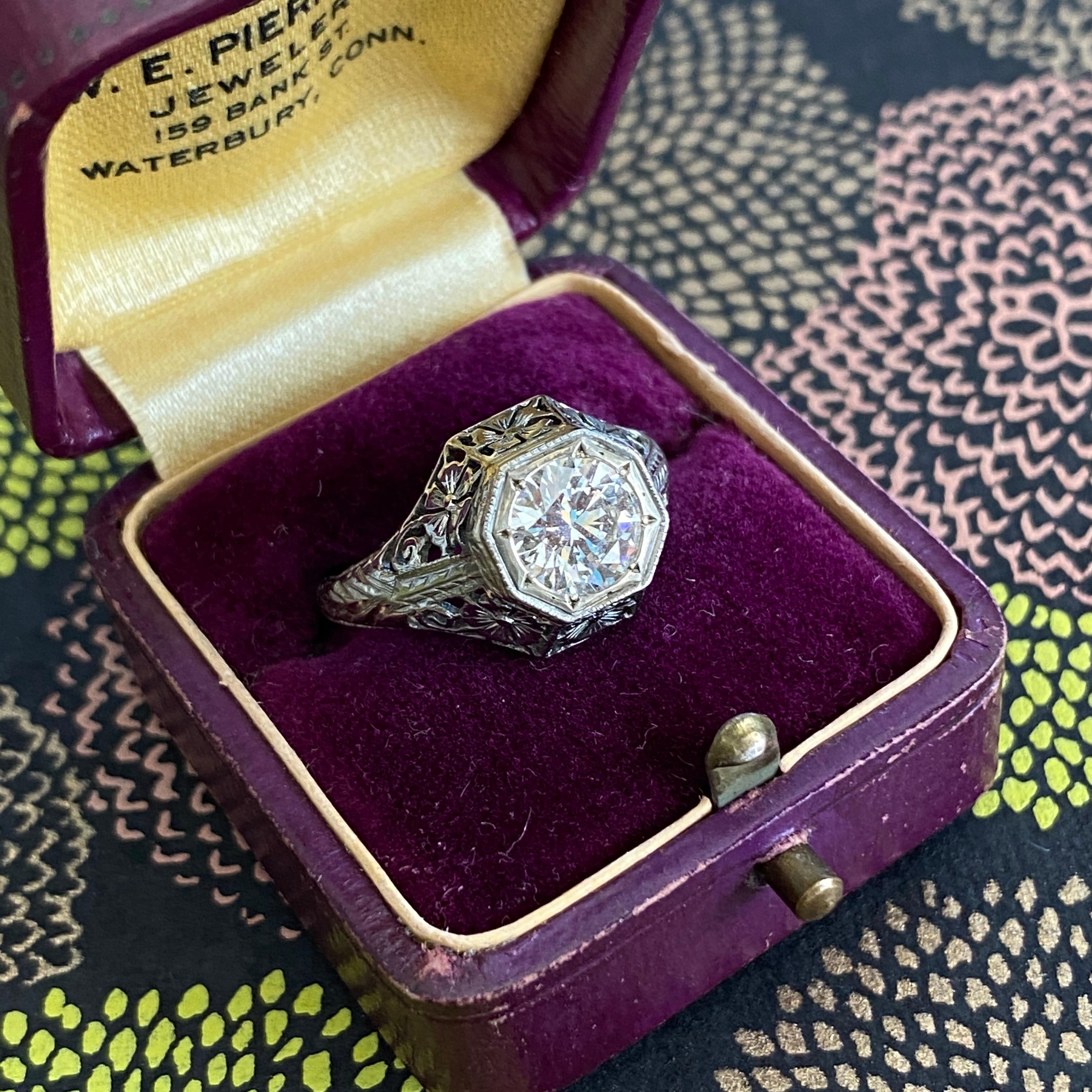 Women's Art Deco 1.18ct Diamond 18K White Gold Ring For Sale