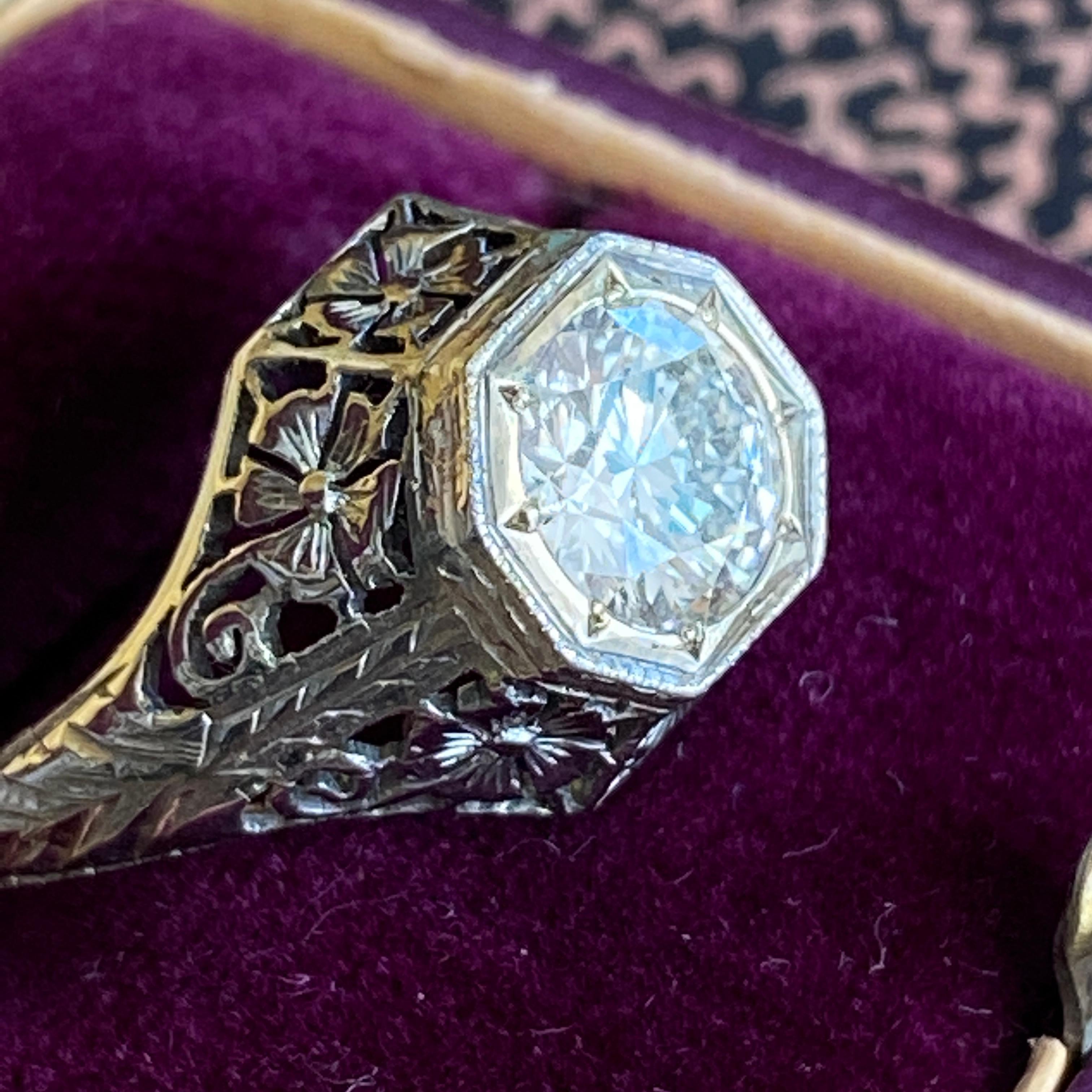 Art Deco 1.18ct Diamond 18K White Gold Ring For Sale 2