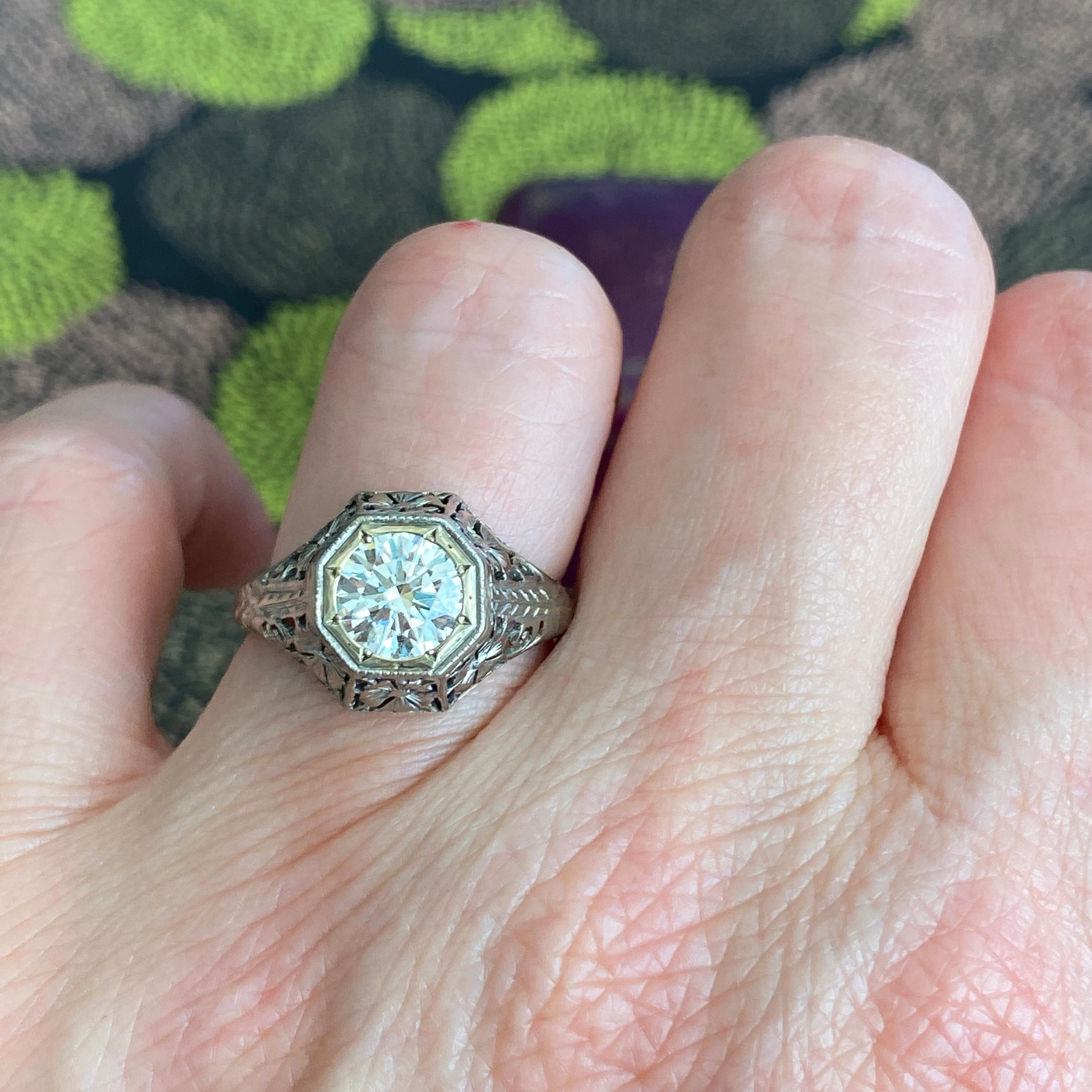 Art Deco 1.18ct Diamond 18K White Gold Ring For Sale 4
