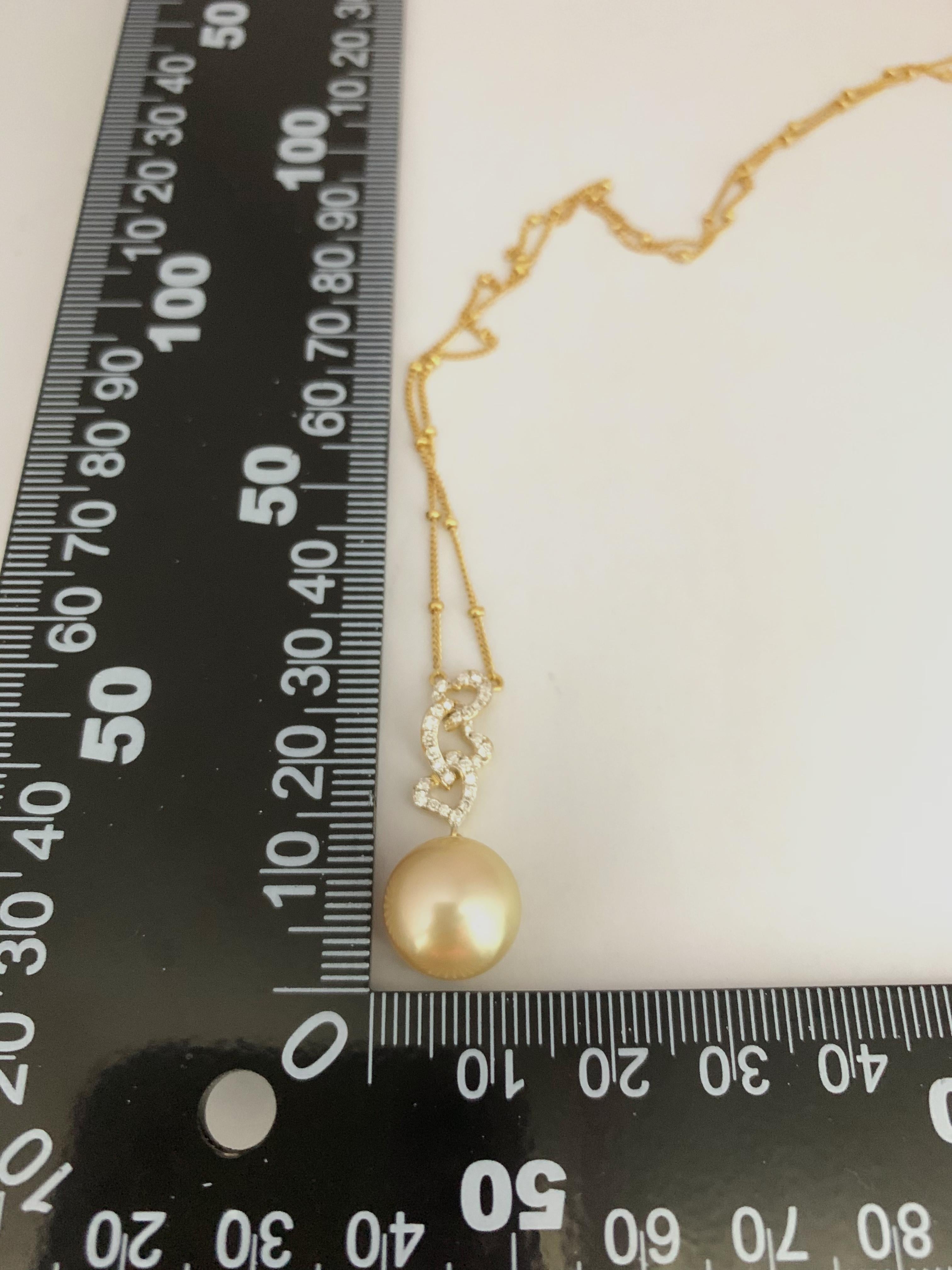 Ciondolo con diamante e perla dei mari del sud in oro Art Deco da 11 mm in oro giallo 18 carati in vendita 2
