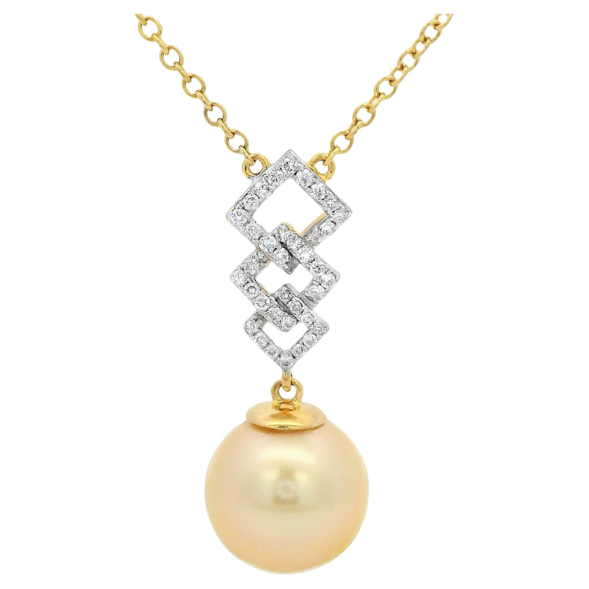 Art Deco 11mm Gold South Sea Pearl Diamond Pendant in 18 Karat Yellow Gold