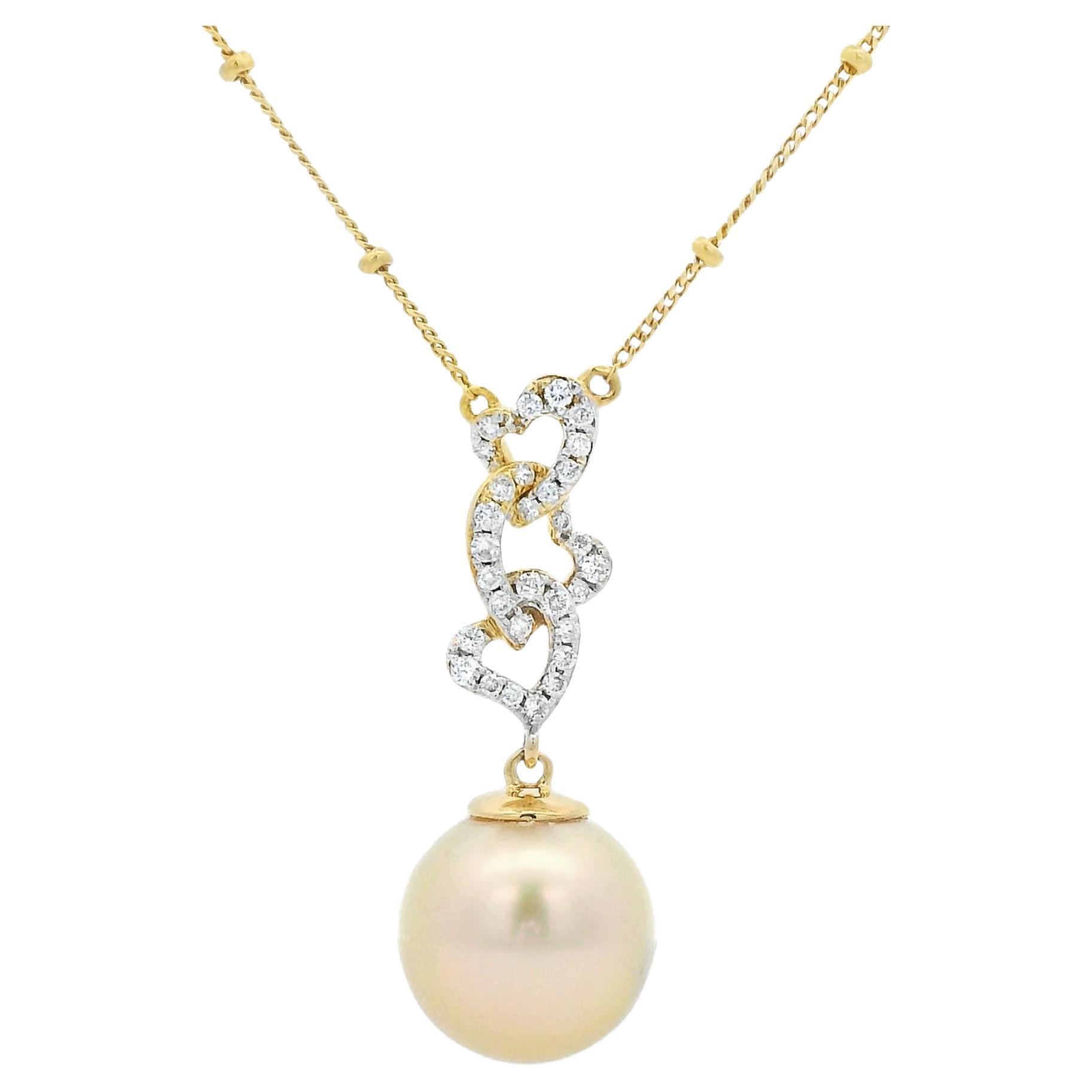 Art Deco 11mm Gold South Sea Pearl Diamond Pendant in 18 Karat Yellow Gold