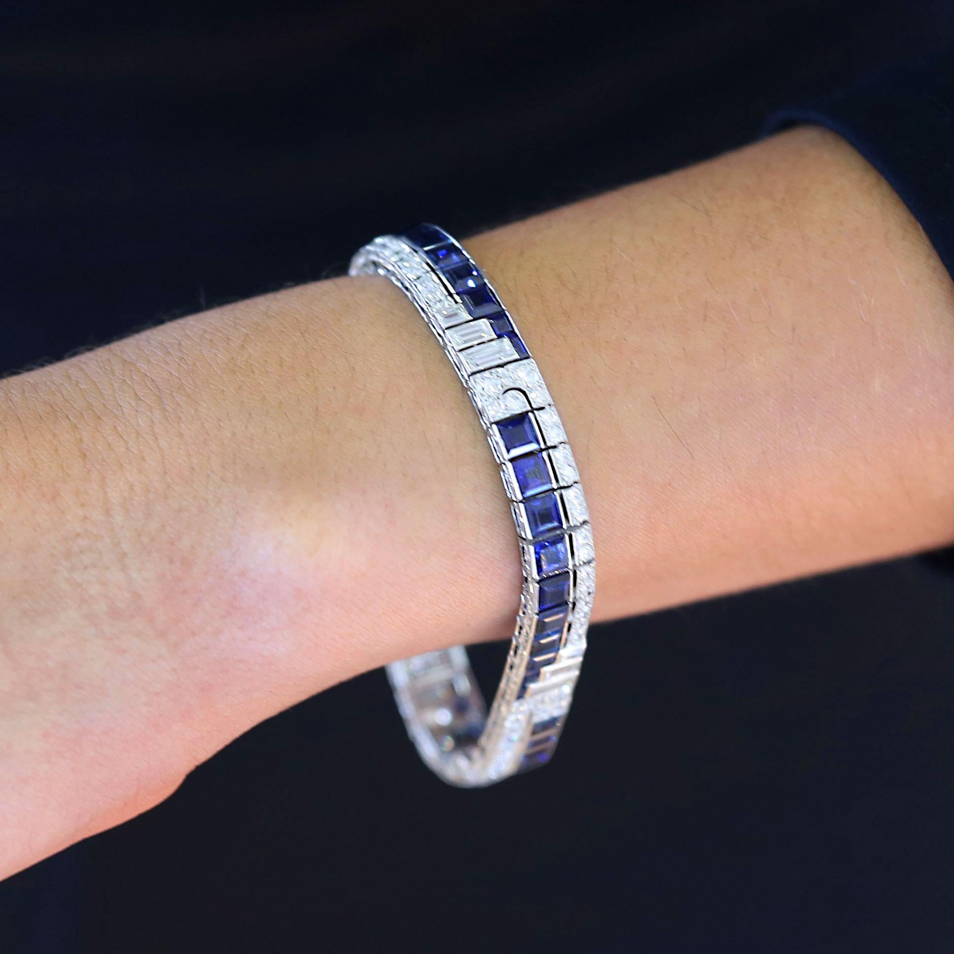 Art Deco 12 Karat Diamant & Saphir Geometrisches Line-Armband (Art déco)