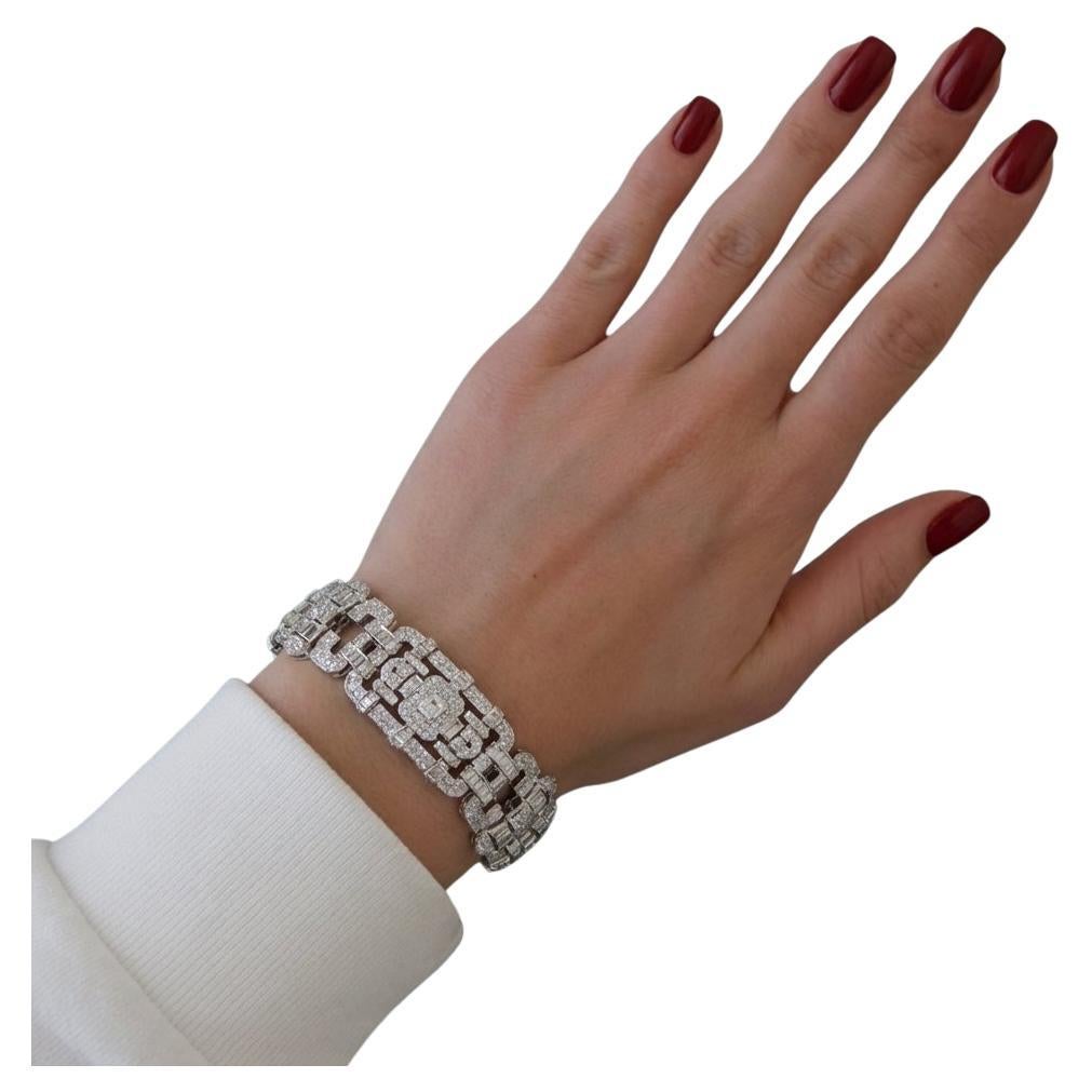 Art Deco 12 Ct. Bracelet with Round Brilliant and Trapeze-Cut Diamonds