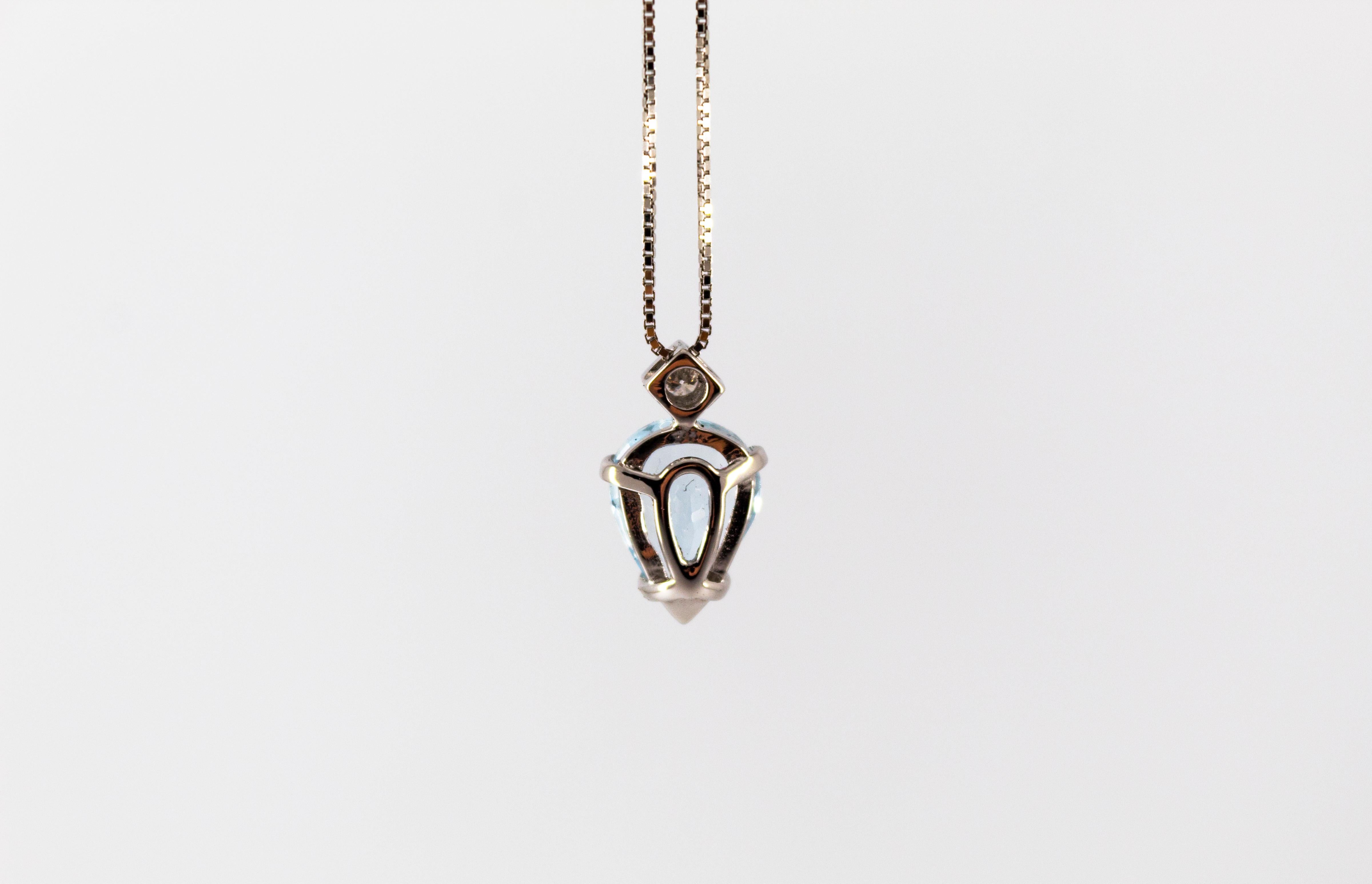 Art Deco Style 1.20 Carat Aquamarine 0.03 Carat  Diamond White Gold Necklace In New Condition In Naples, IT