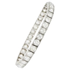 Art Deco 12.00 Carat Old Mine Diamond Platinum Line Bracelet