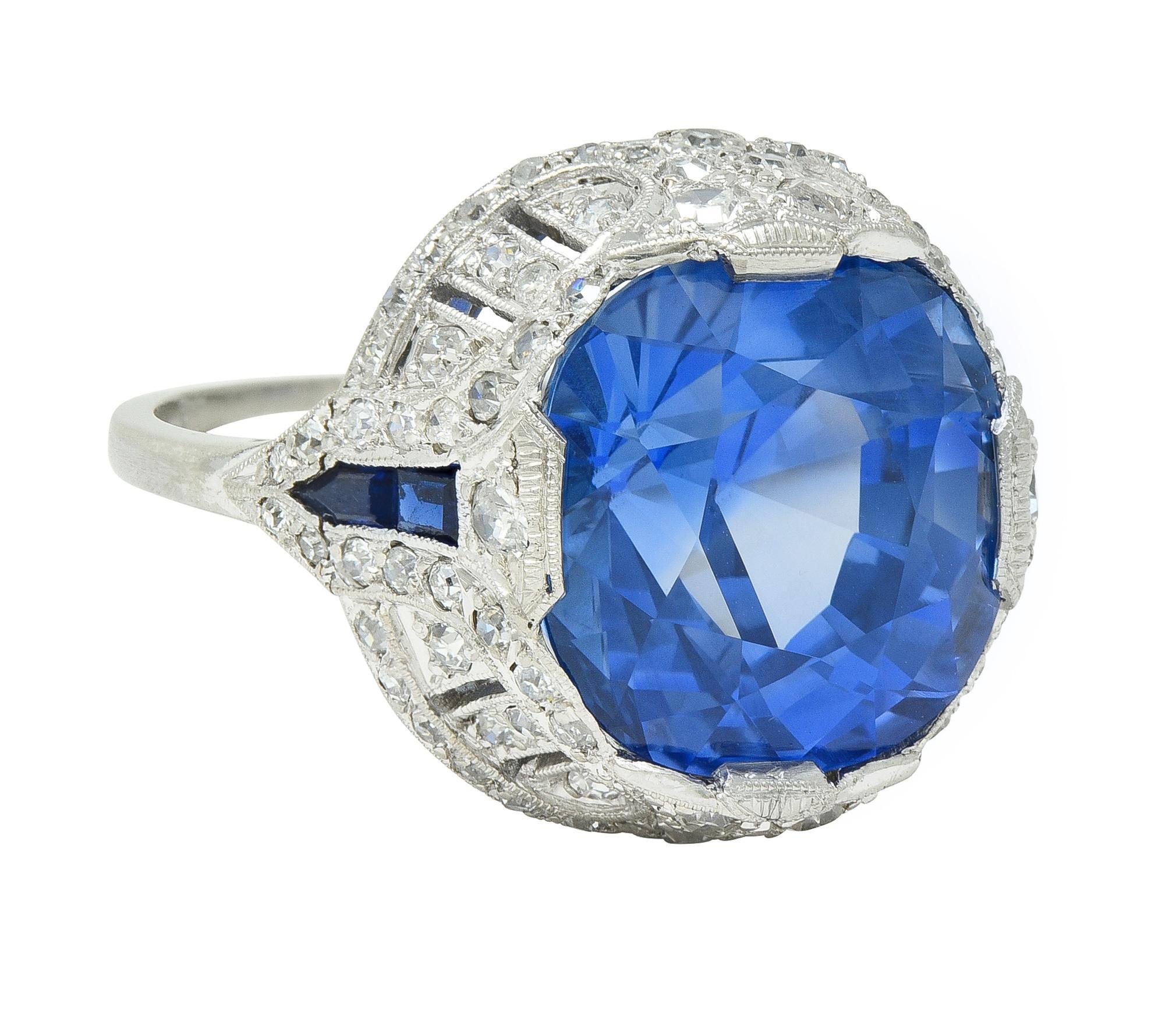 Art Deco 12.12 CTW No Heat Ceylon Saphir Diamant Lotus Vintage Cocktail Ring (Art déco) im Angebot