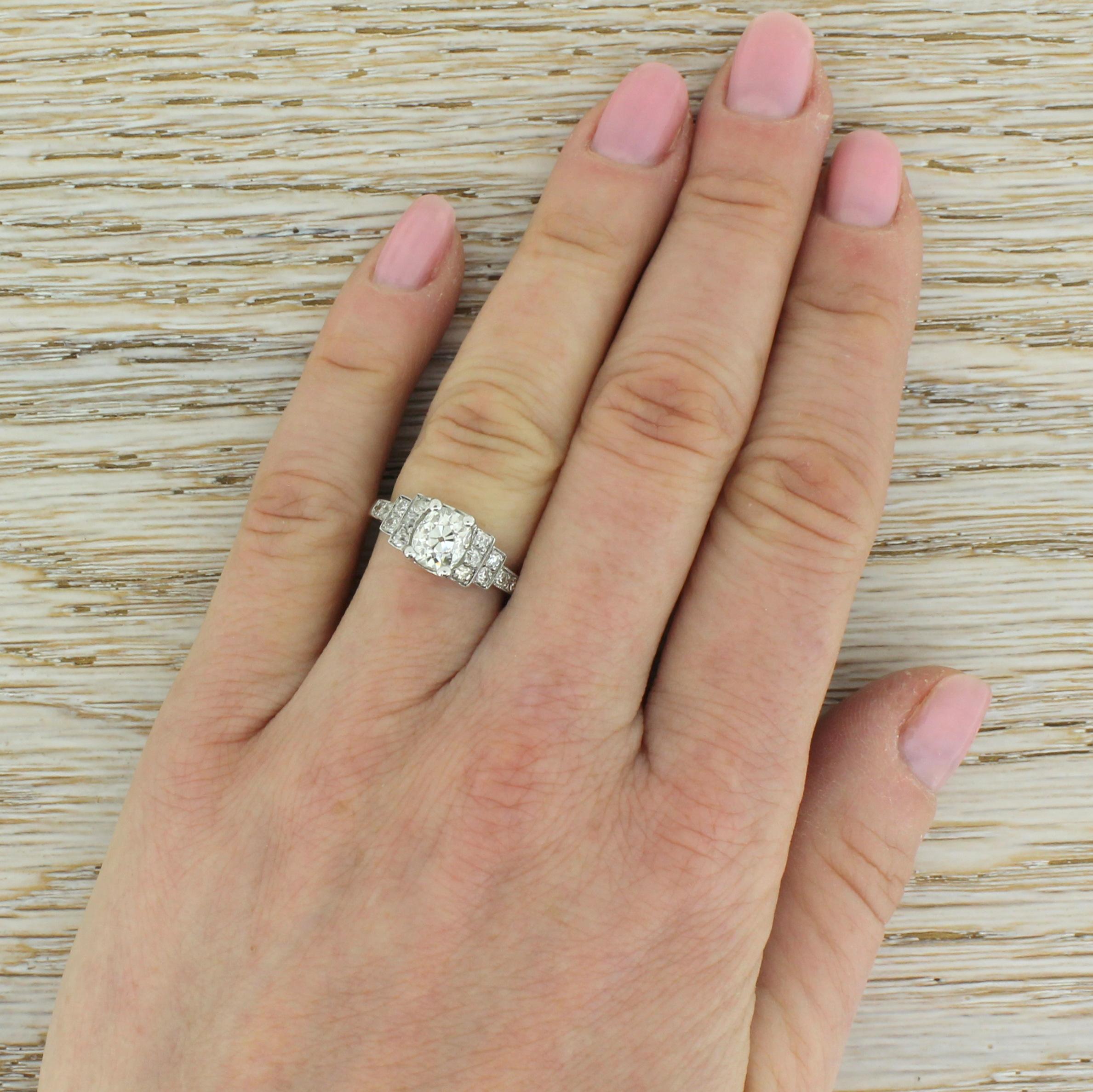 Women's Art Deco 1.23 Carat Old Cut Diamond Engagement Ring For Sale
