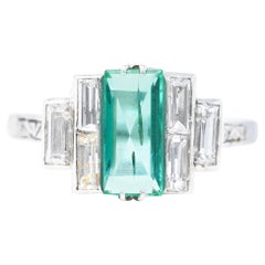 Art Deco 1.25 Carats Emerald Diamond Platinum Tiered Ring circa 1930