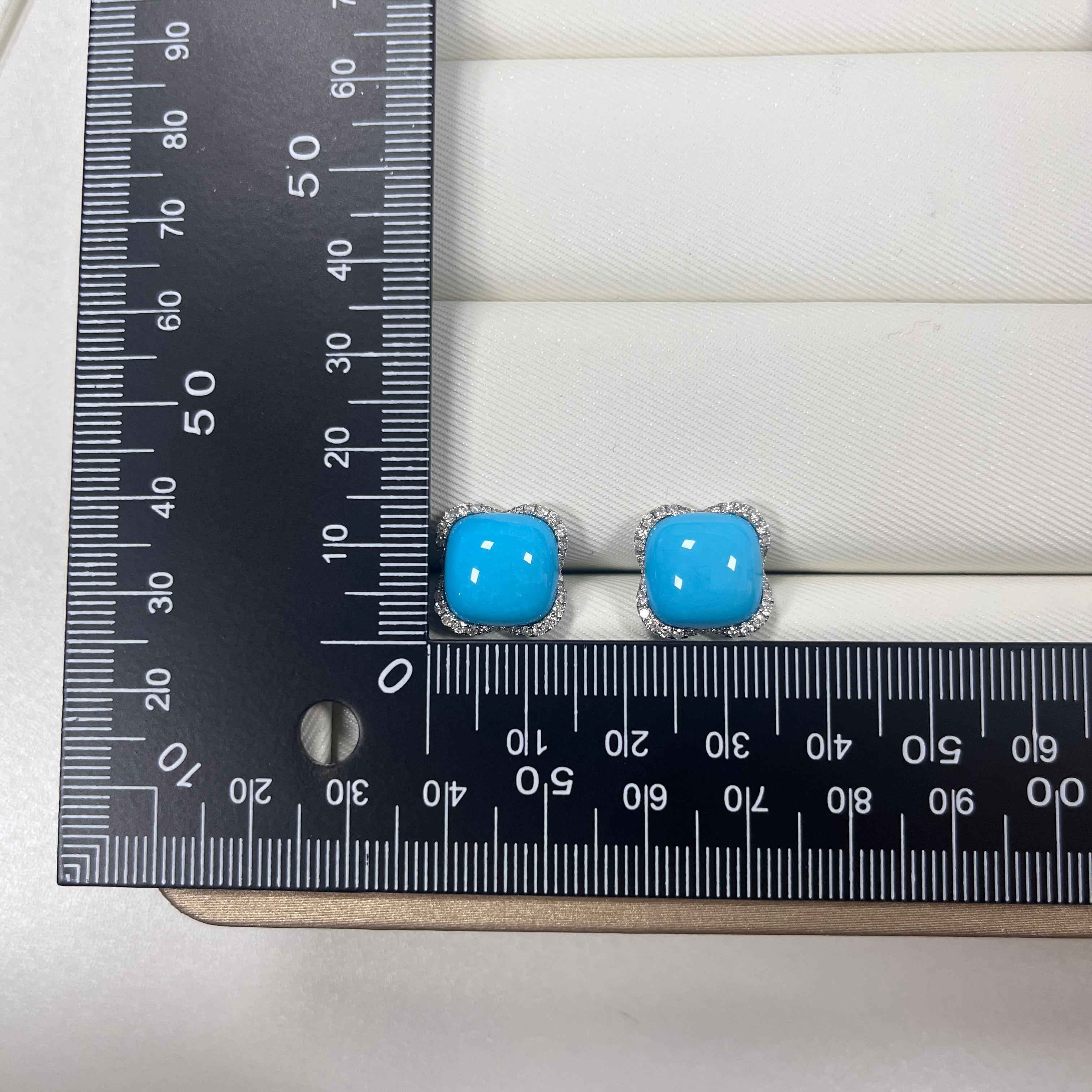 Vintage 12.55Ct Sleeping Beauty Turquoise Diamond Earring in 18K White Gold In New Condition For Sale In Hong Kong, HK
