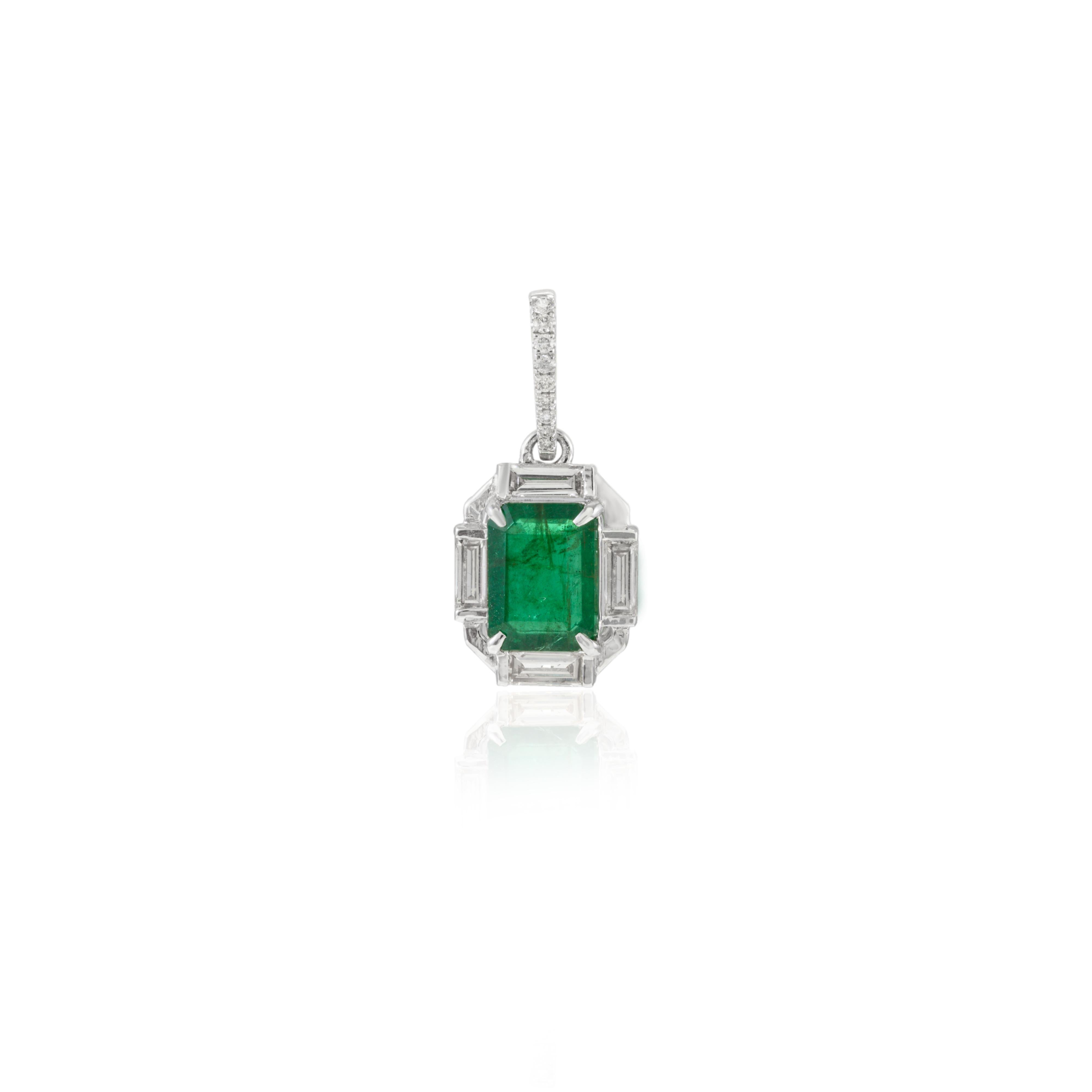 Art Deco 1.26 Carat Octagon Cut Emerald Diamond Halo Pendant White Gold 18 Karat For Sale 2