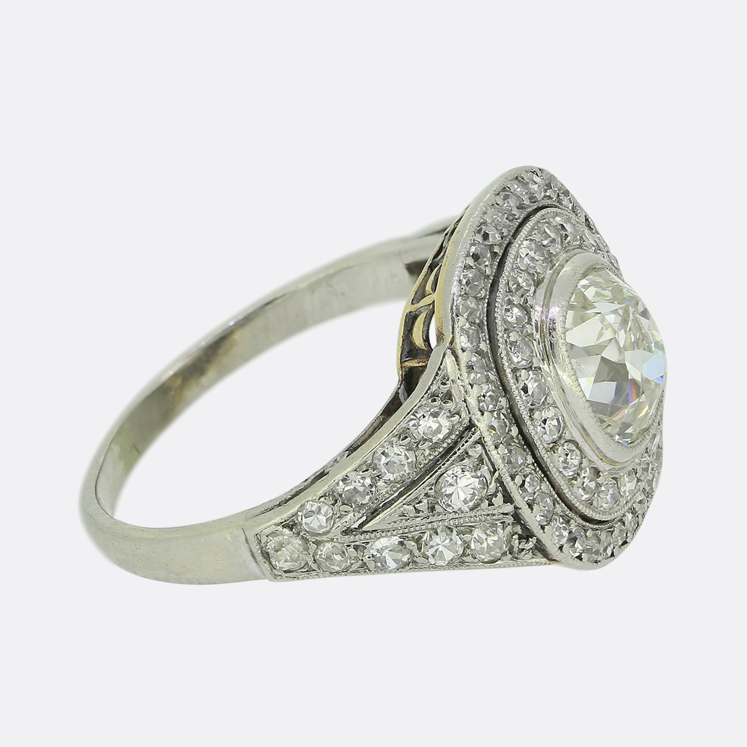Art Deco 1.30 Karat Diamant-Cluster-Ring (Art déco) im Angebot