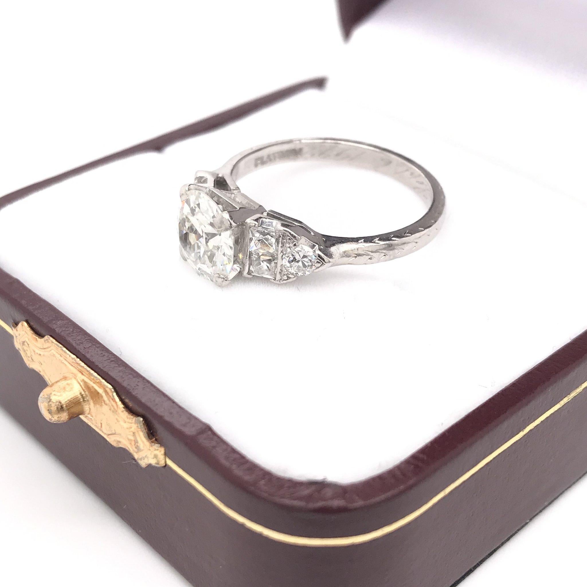 Art Deco 1.30 Carat French Cut Platinum Engagement Ring 4