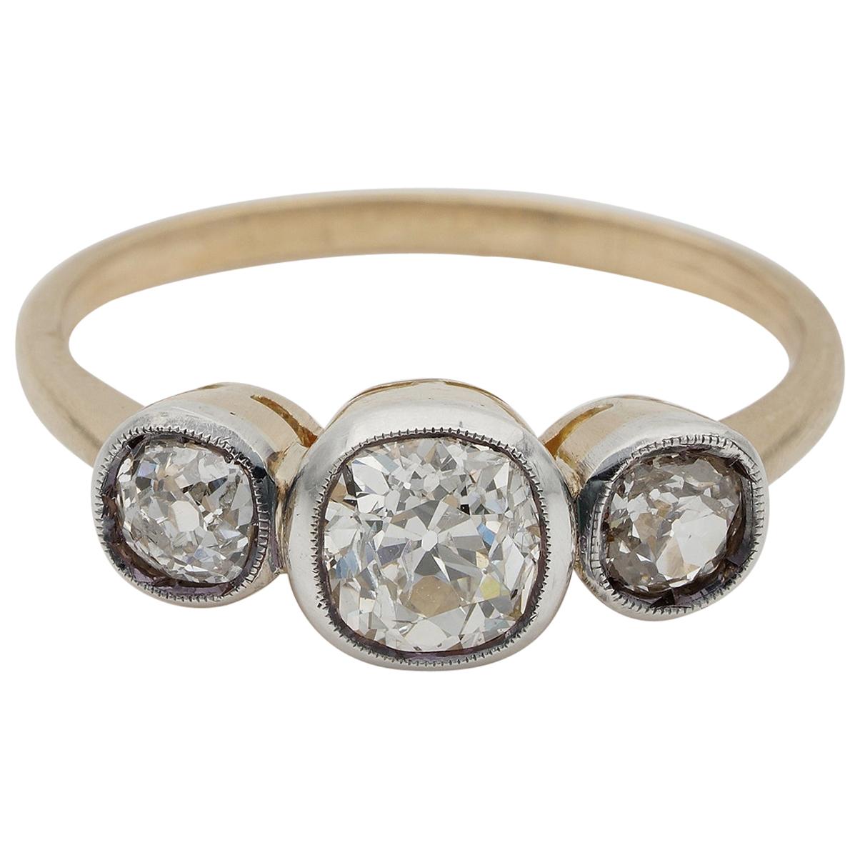 Art Deco 1.30 Carat Old Mine Diamond Trilogy Ring For Sale