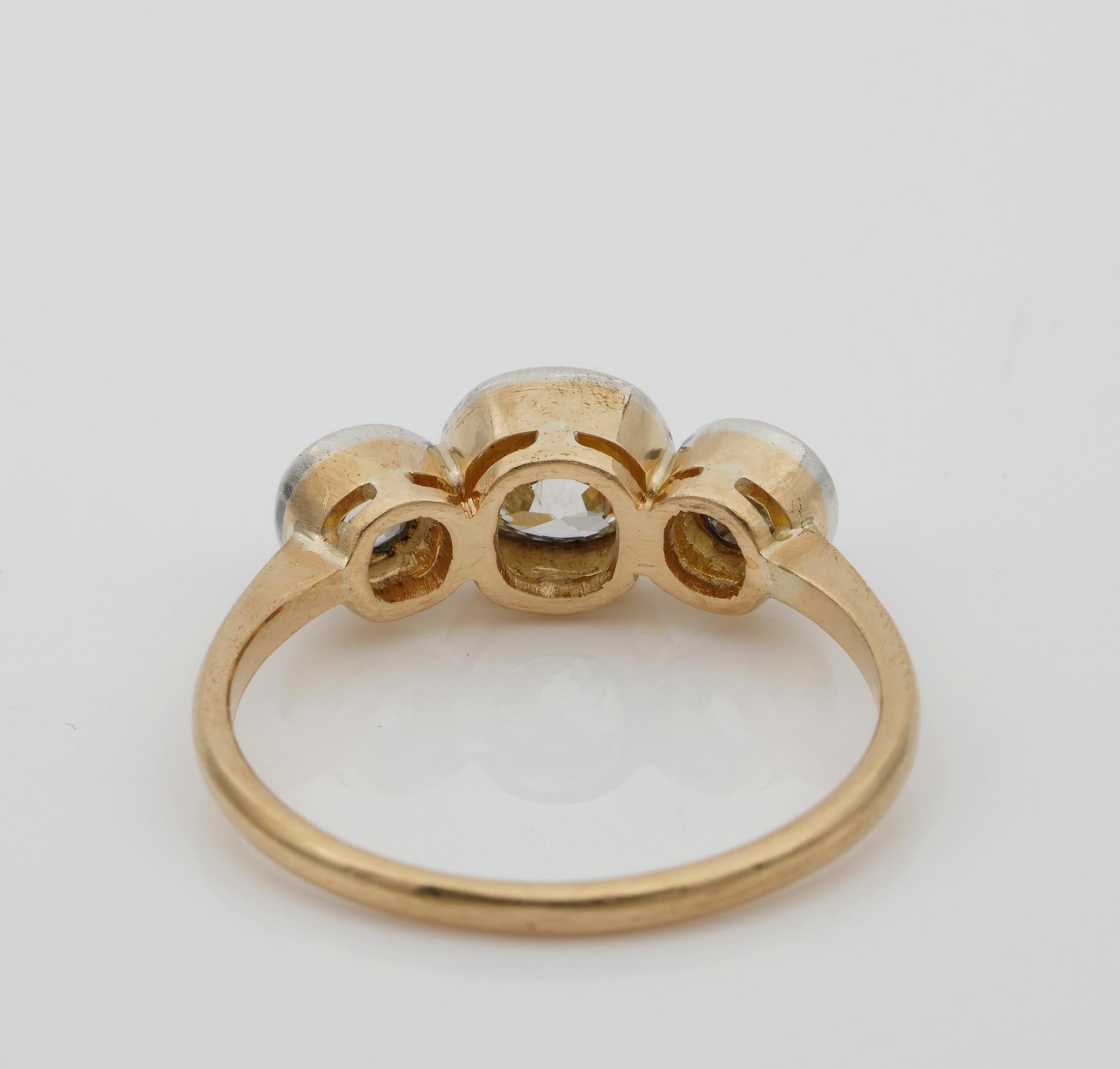 Art Deco 1.30 Carat Old Mine Diamond Trilogy Ring For Sale 3