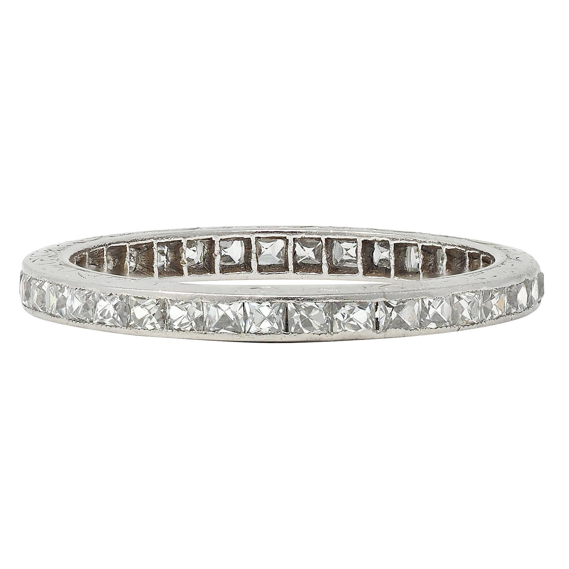 da uomo o donna Anello di fidanzamento dell'eternità vintage in platino con diamante taglio francese 1,30 CTW Art of Vintage in vendita