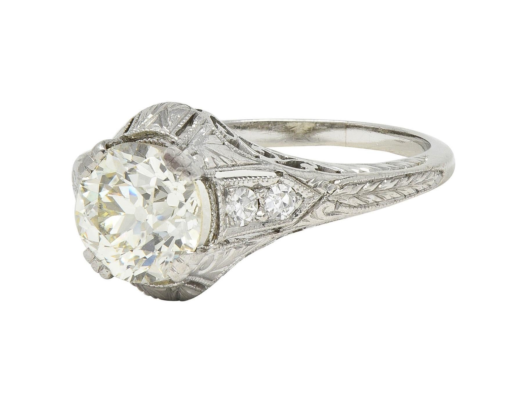Art Deco 1.30 CTW Old European Cut Diamond Platinum Antique Engagement Ring For Sale 2