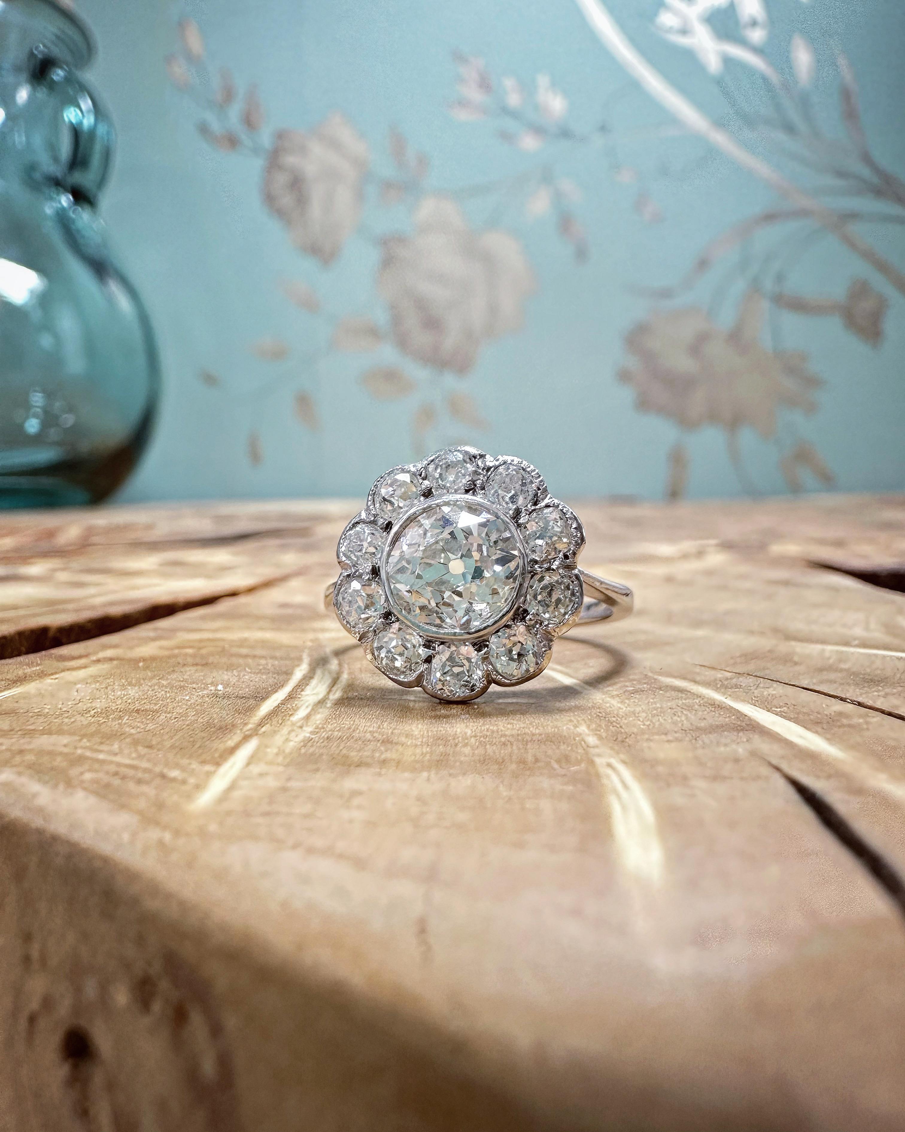 Art-Déco-Halo-Ring mit 1,30 Karat Diamant, ca. 1920er Jahre im Angebot 1