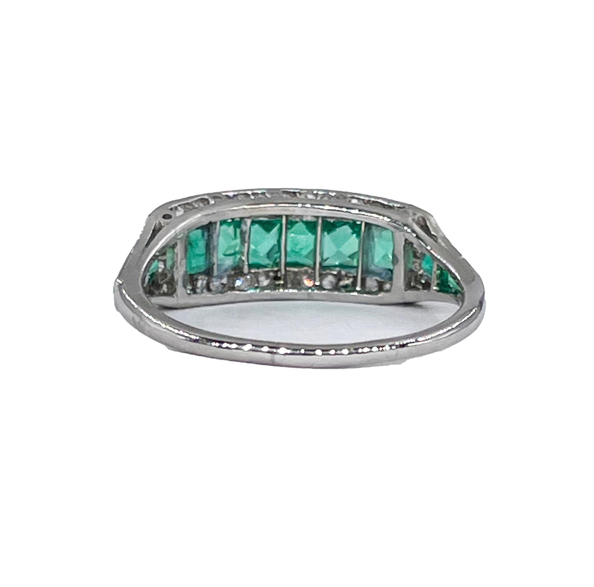 Antique Art Deco 1.30ct Emerald & Diamond Wedding Engagement Anniversary Platinum Ring Band.

Gift-wrap your finger in chic and truly splendid, far-from-ordinary, original late Art Deco jewel. 
This precious Ring, in glorious green and white,