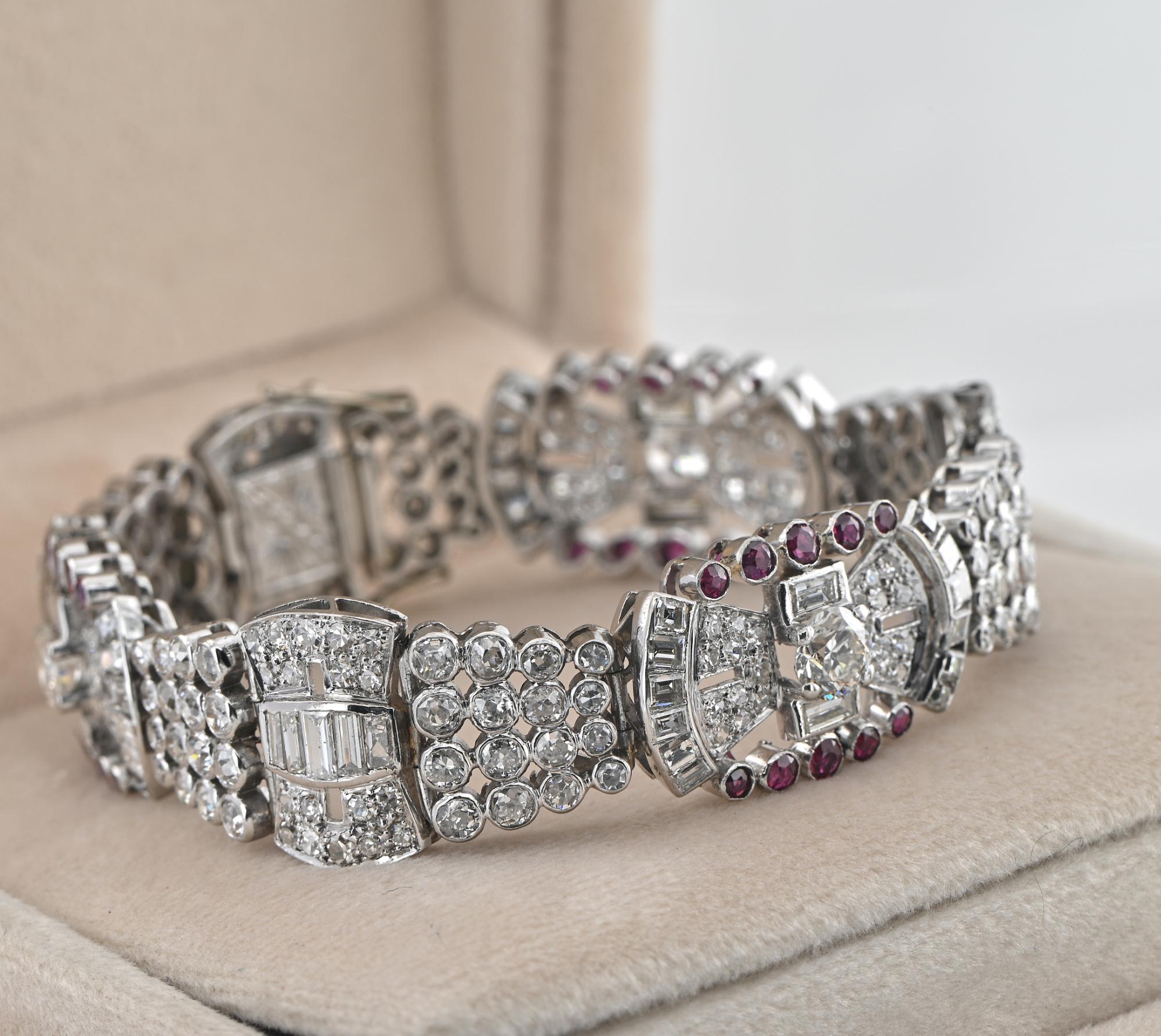 Women's Art Deco 13.10 Ct Diamond 2.80 Ct Natural Ruby 18 KT Bracelet For Sale