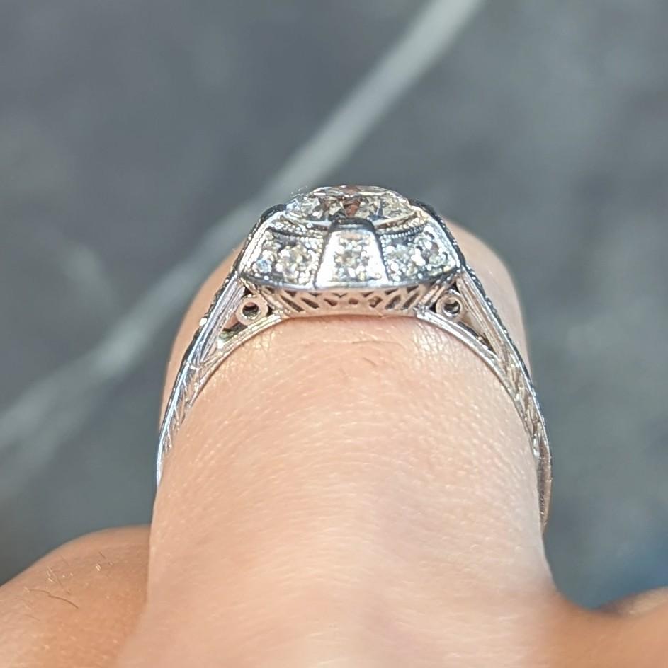 Art Deco 1,32 Karat Diamant im alteuropäischen Schliff Platin Halo Vintage Verlobungsring 6