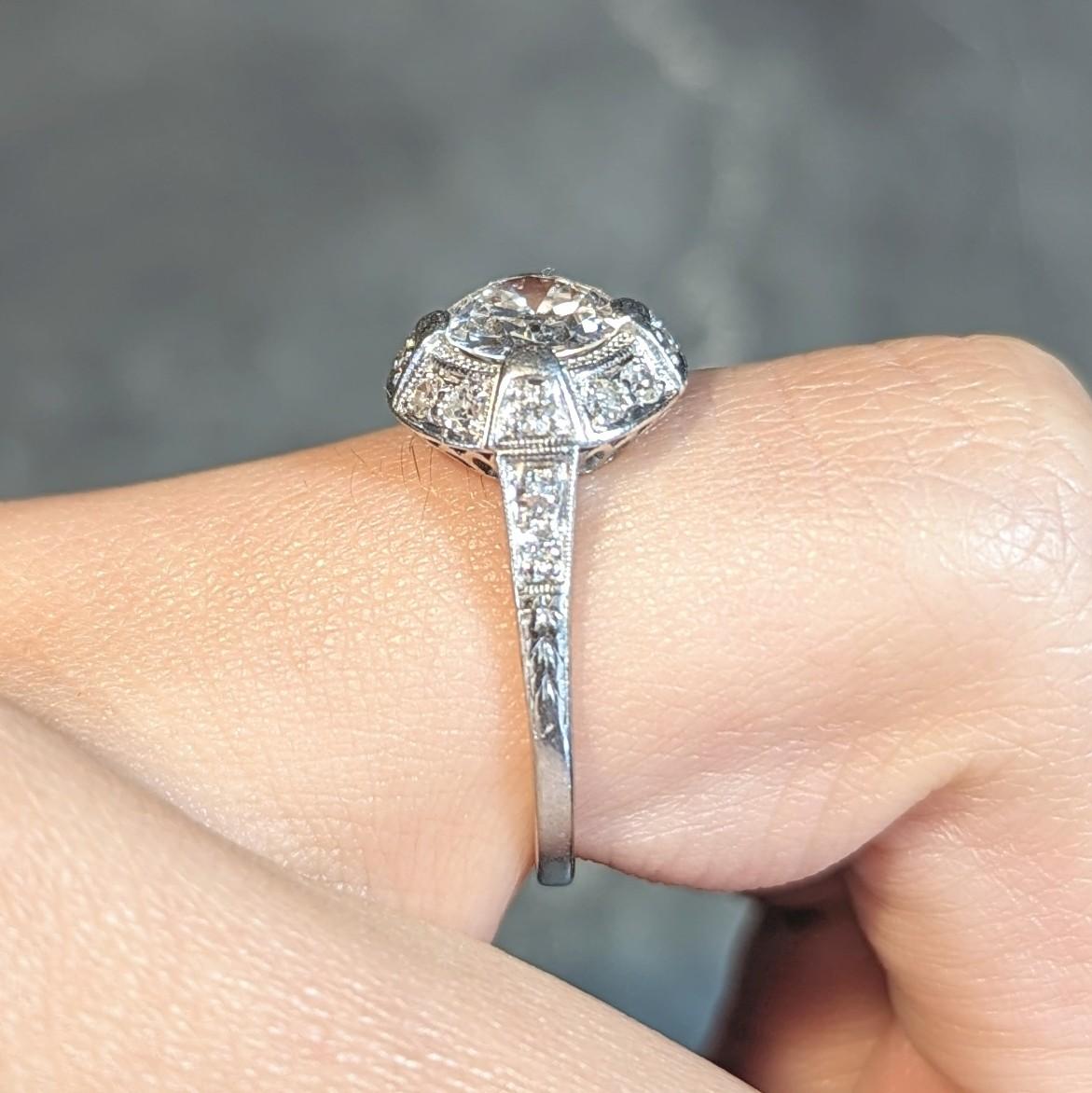 Art Deco 1,32 Karat Diamant im alteuropäischen Schliff Platin Halo Vintage Verlobungsring 7