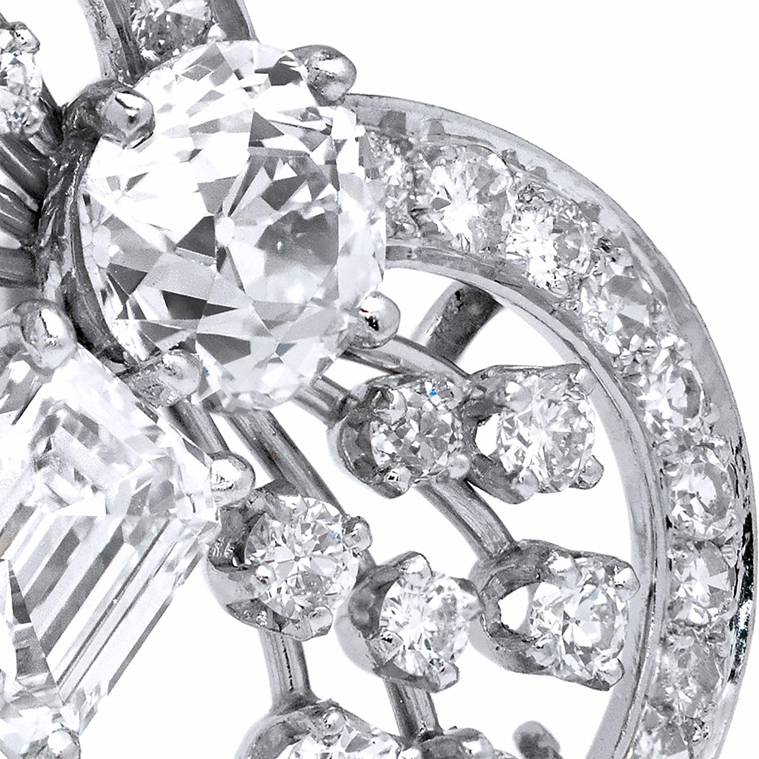 Art Deco 1.33 Carat Diamond Platinum Heart Shaped Pendant 1