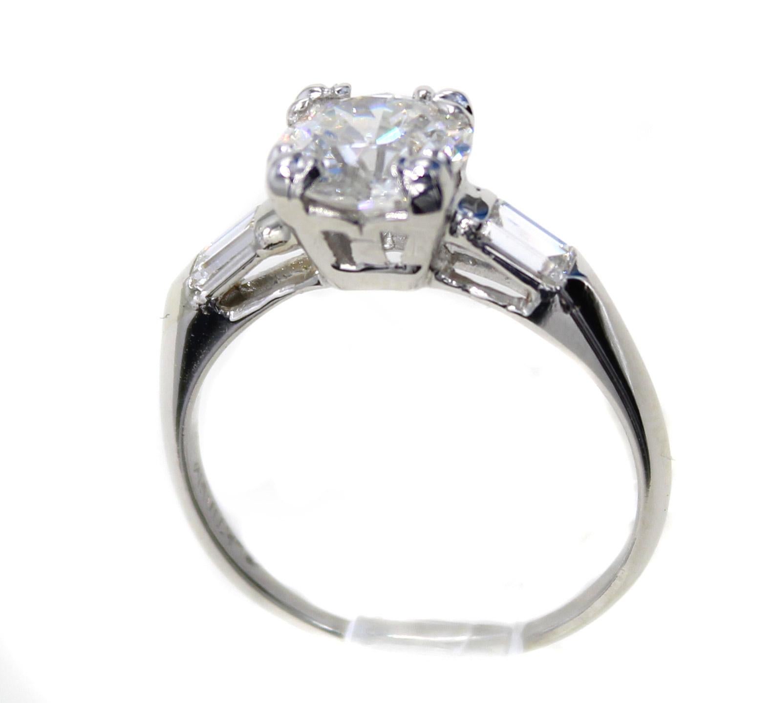 Art Deco 1.33 Carat Old European Cut Diamond Platinum Engagement Ring In Excellent Condition In New York, NY