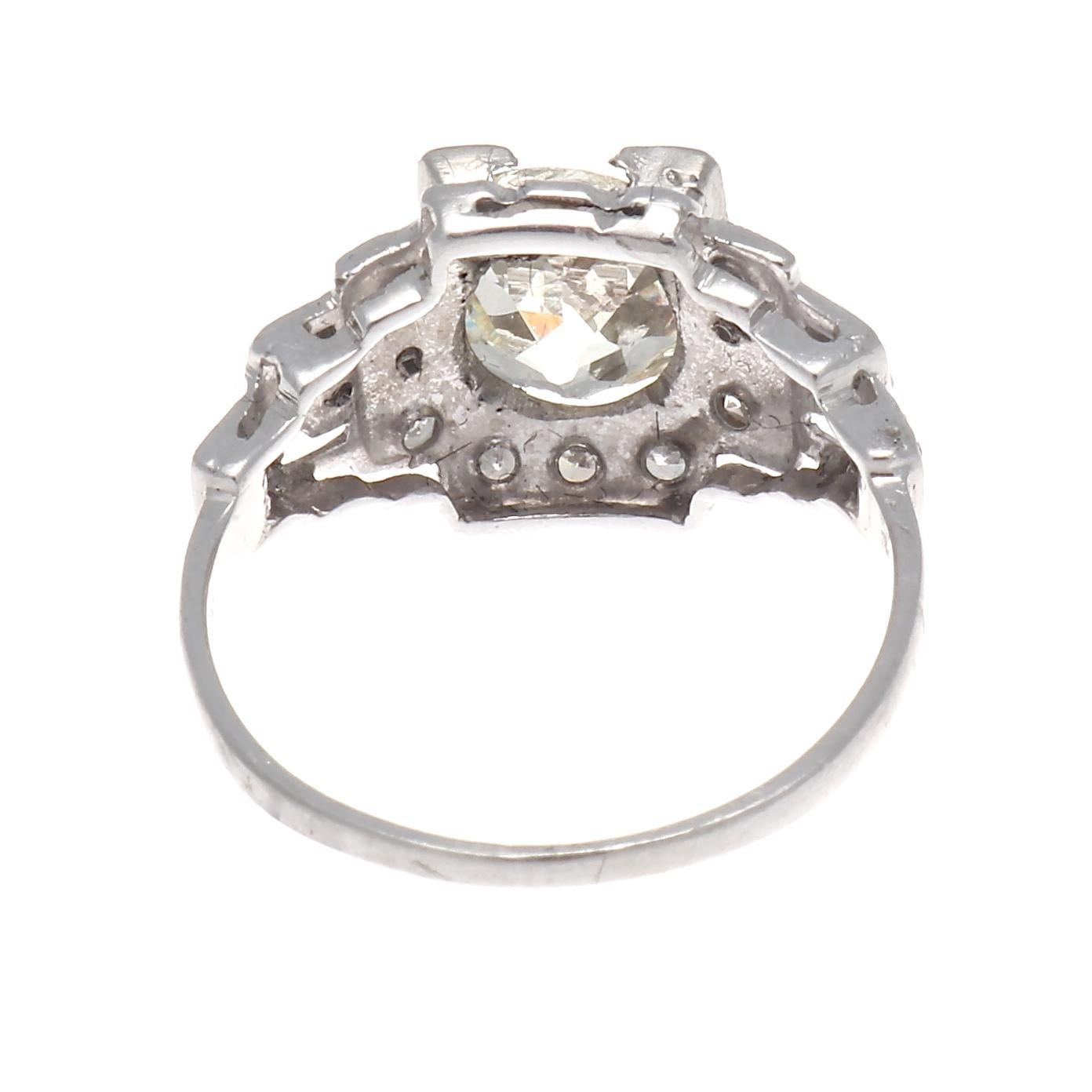 Women's Art Deco 1.35 Carat Diamond Platinum Engagement Ring