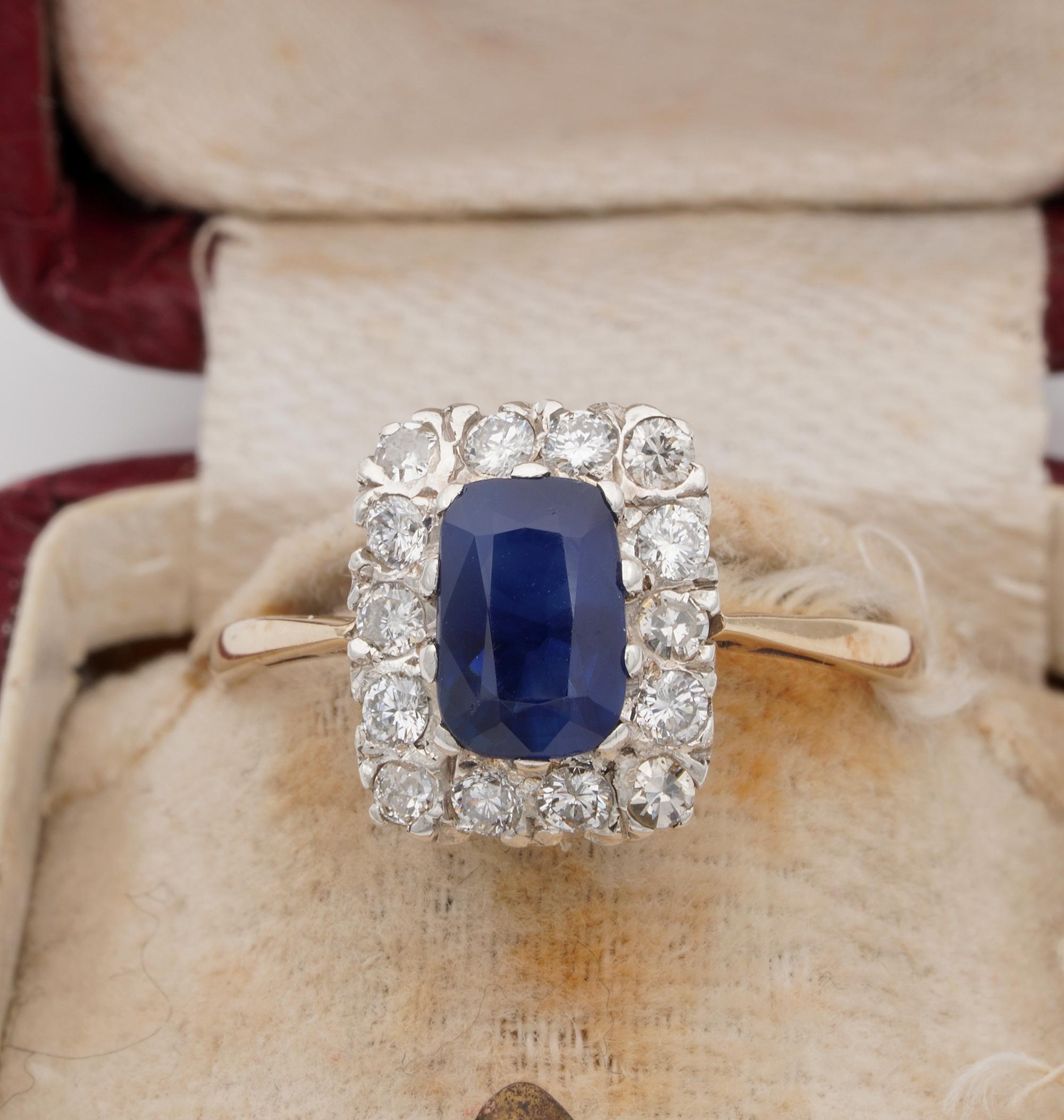 This beautiful late Art Deco hand crafted during 1935 ca
Charming traditional design made of 18 Kt gold with a Platinum top
Crown is a Diamond halo framing the centre Sapphire in a tasteful and timeless style
Natural Sapphire is rectangular Cushion