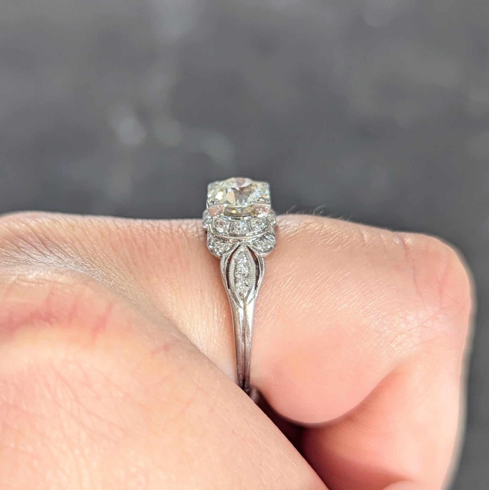 Art Deco 1.35 CTW Old European Diamond Platinum Vintage Bow Engagement Ring For Sale 6