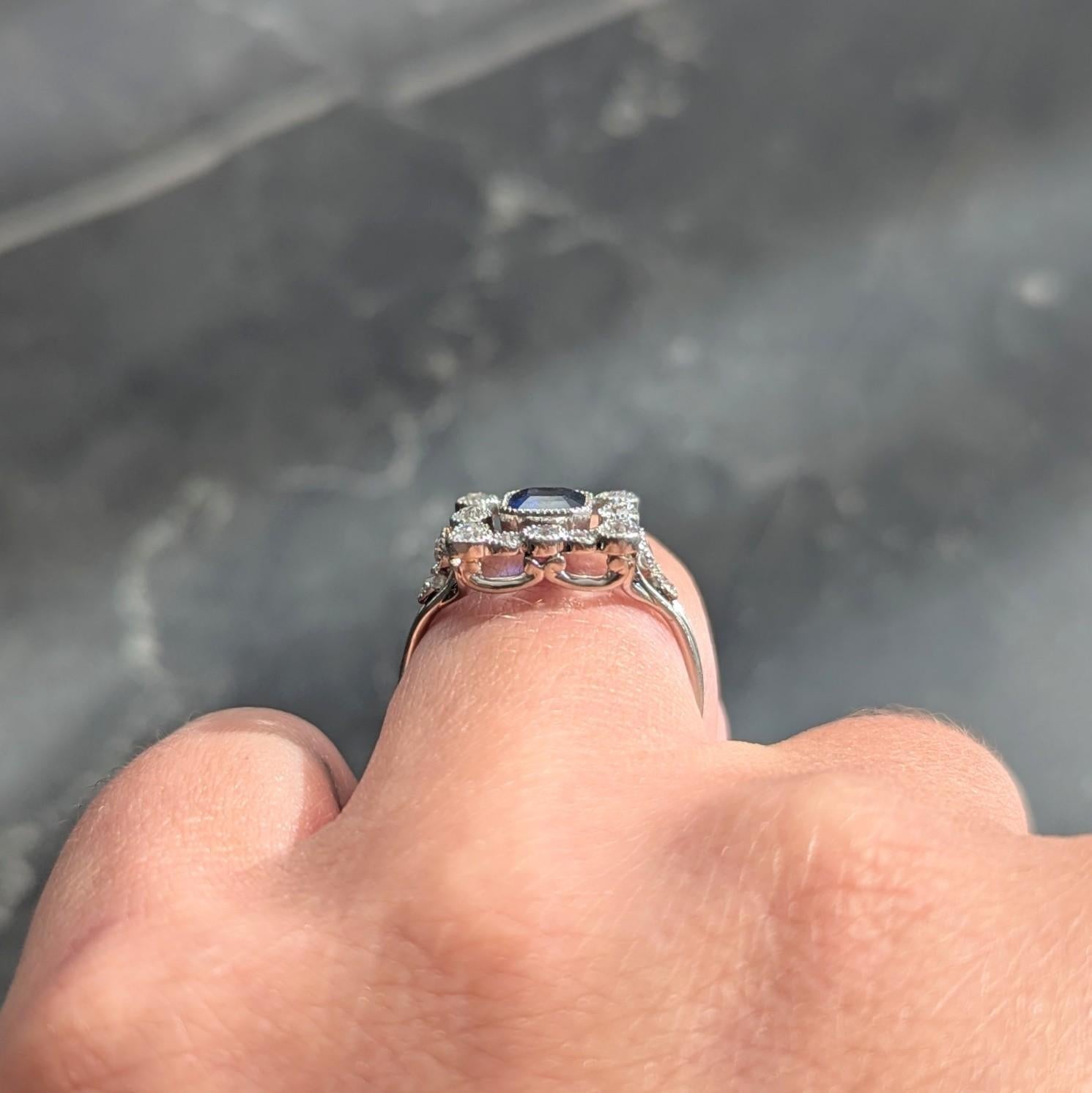 Art Deco 1.35 CTW Zaffiro Diamante Platino Anello vintage a grappolo GIA in vendita 1