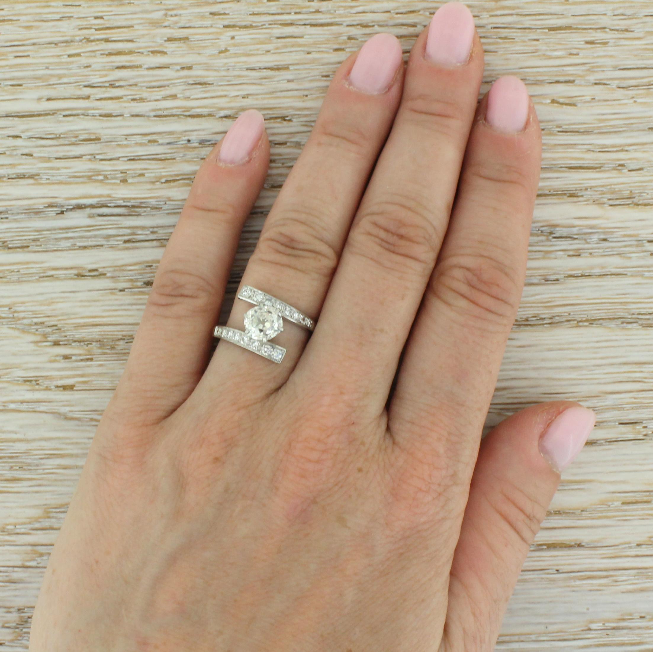 Art Deco 1.36 Carat Old Mine Cut Diamond Platinum Engagement Ring For Sale 1