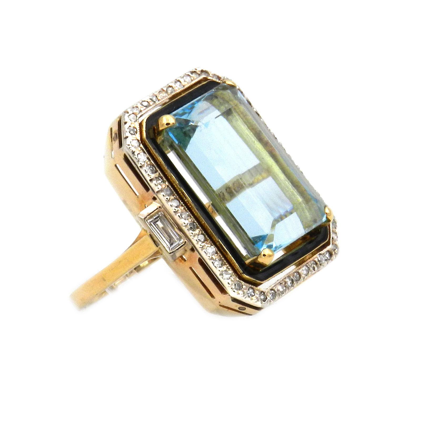 Art Deco 13.6 carat Aquamarine Diamond 18K Gold and Enamel Cocktail Ring, circa 1920

Classically elegant Art Deco ring with an octagonal ring head set with an aquamarine of clear blue-sky color, 13.6 carat, surrounded by a line of black enamel and