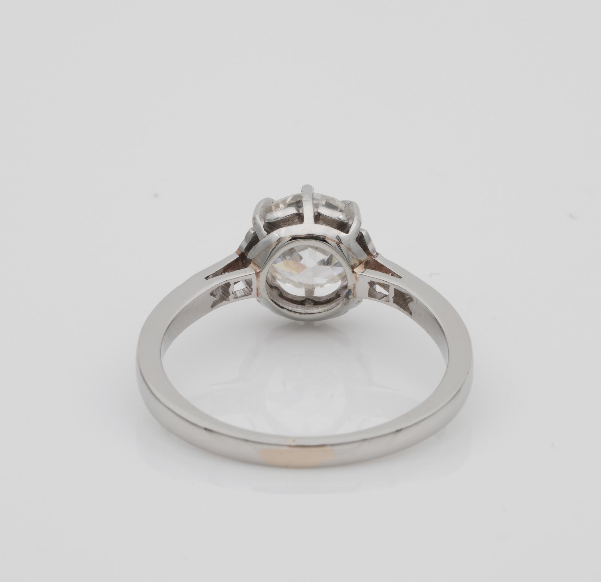 Art Deco 1.39 Carat Weighted G VS Solitaire Diamond Platinum Ring 3