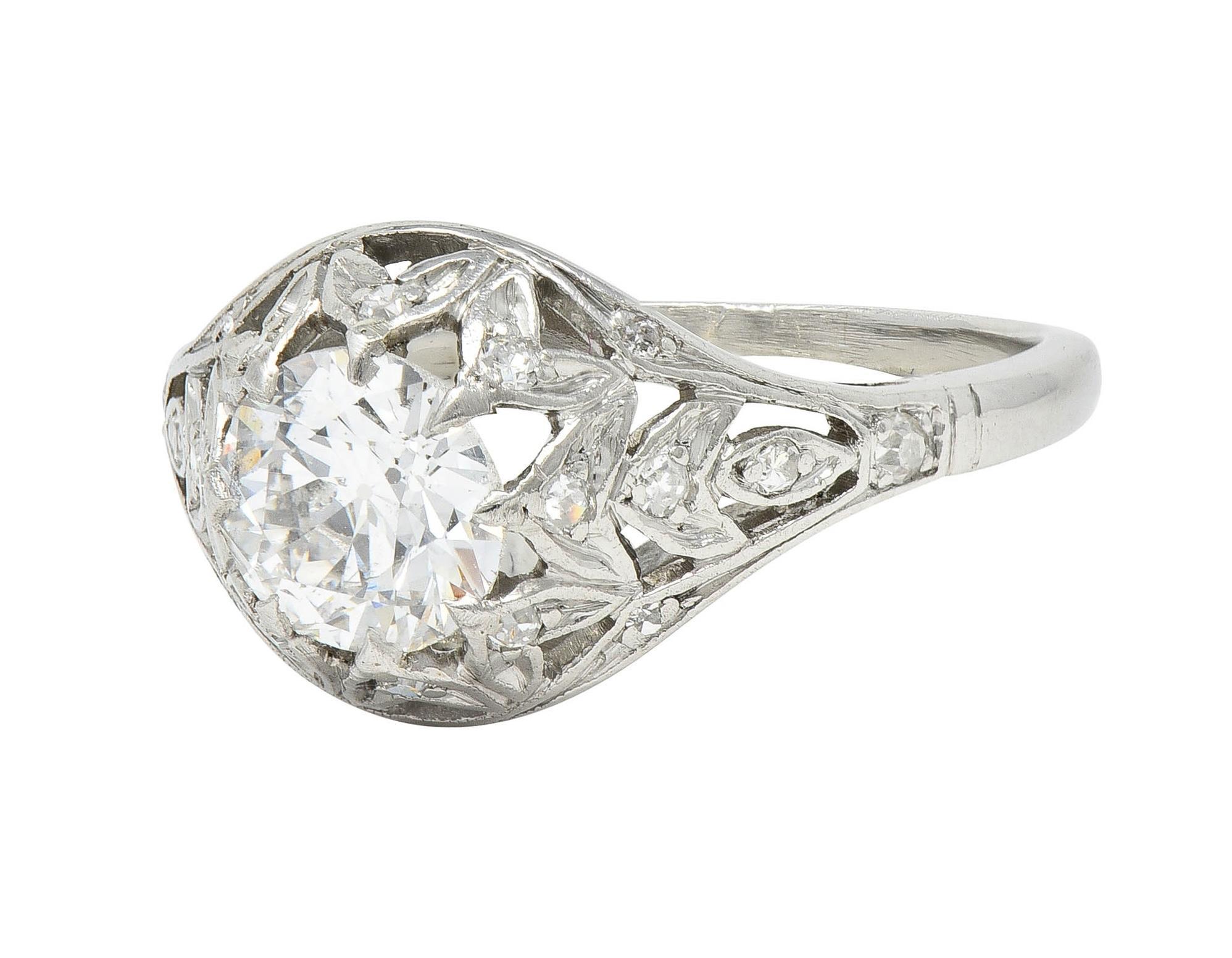 Bague de fiançailles vintage Art déco en platine avec feuillage et diamants de 1,39 carat, certifiés GIA en vente 1