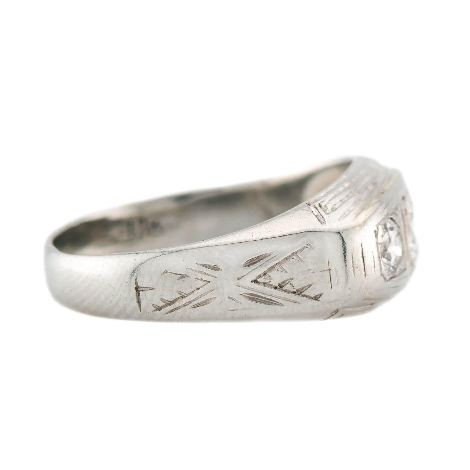 Art Déco Art Deco 13k Diamond Flush Mount Ring in vendita