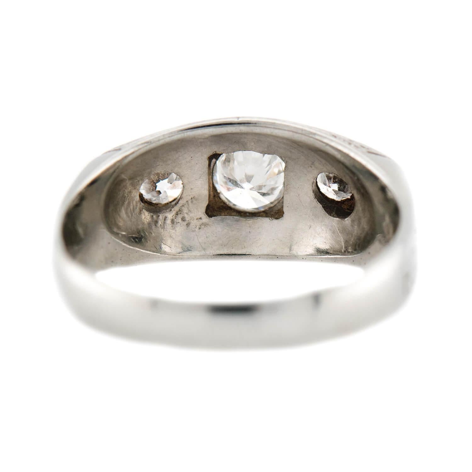Donna Art Deco 13k Diamond Flush Mount Ring in vendita