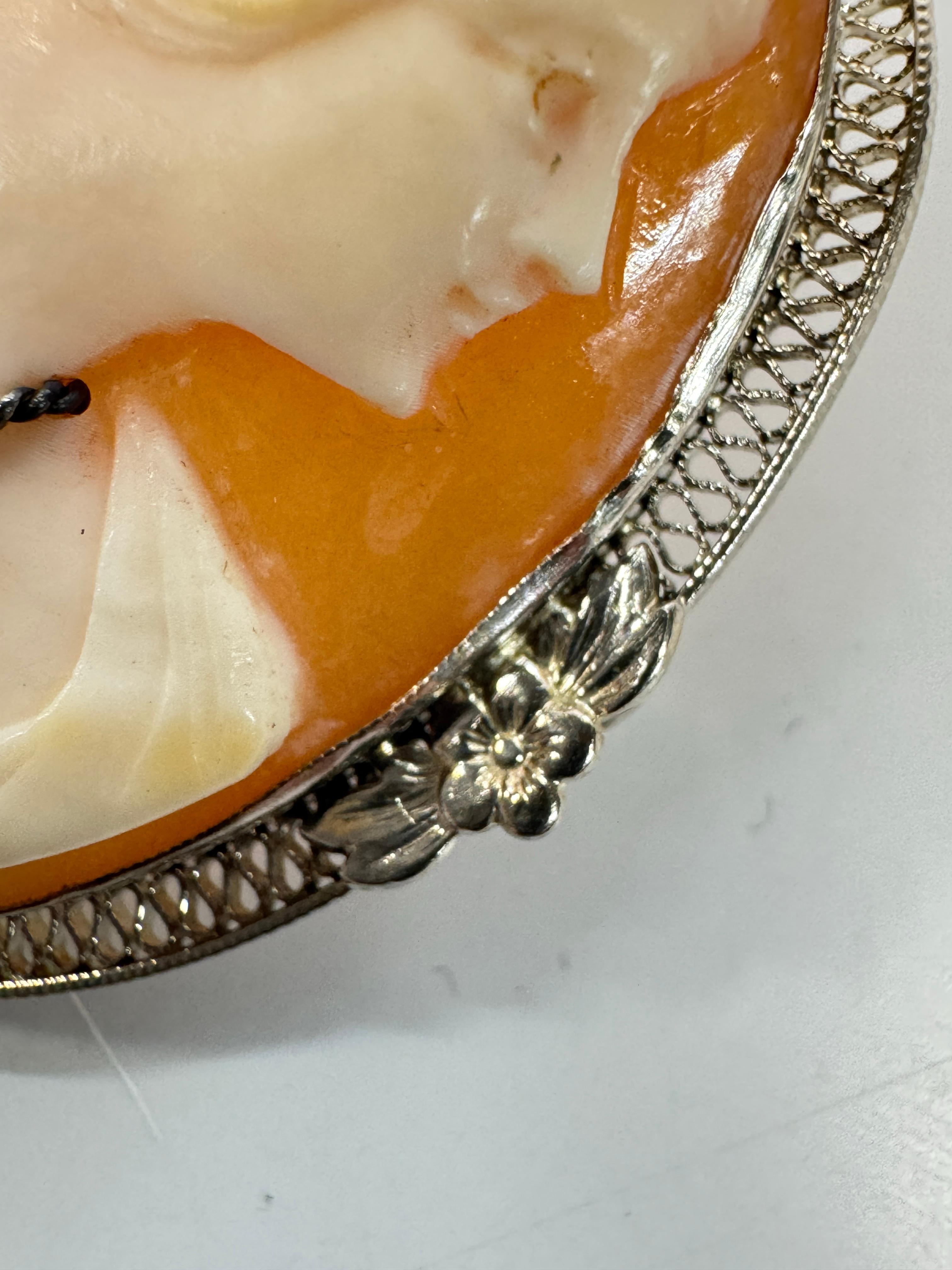 Art Deco 14 Karat Cameo Diamond Pendant Brooch For Sale 3