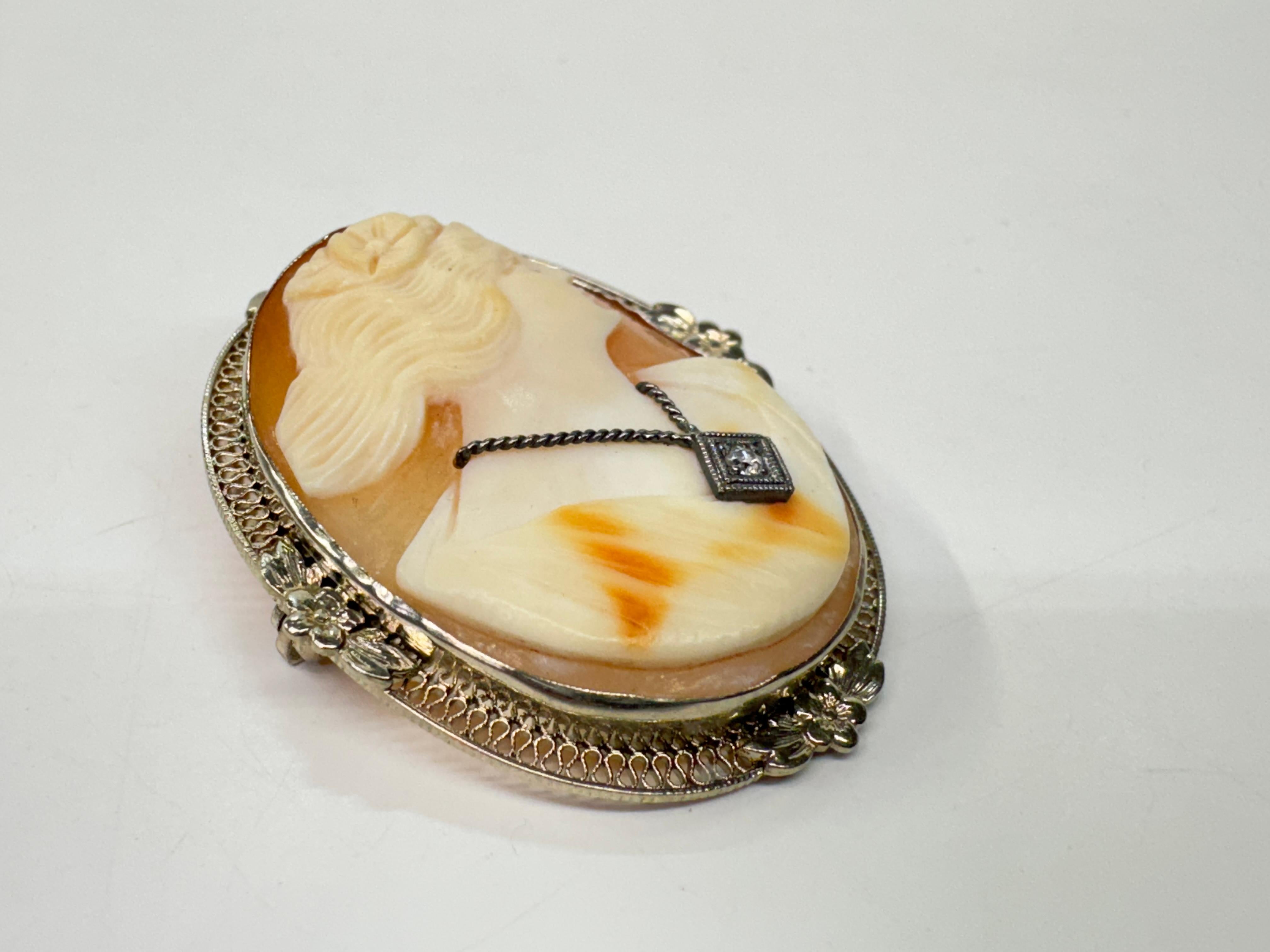 Art Deco 14 Karat Cameo Diamond Pendant Brooch For Sale 1
