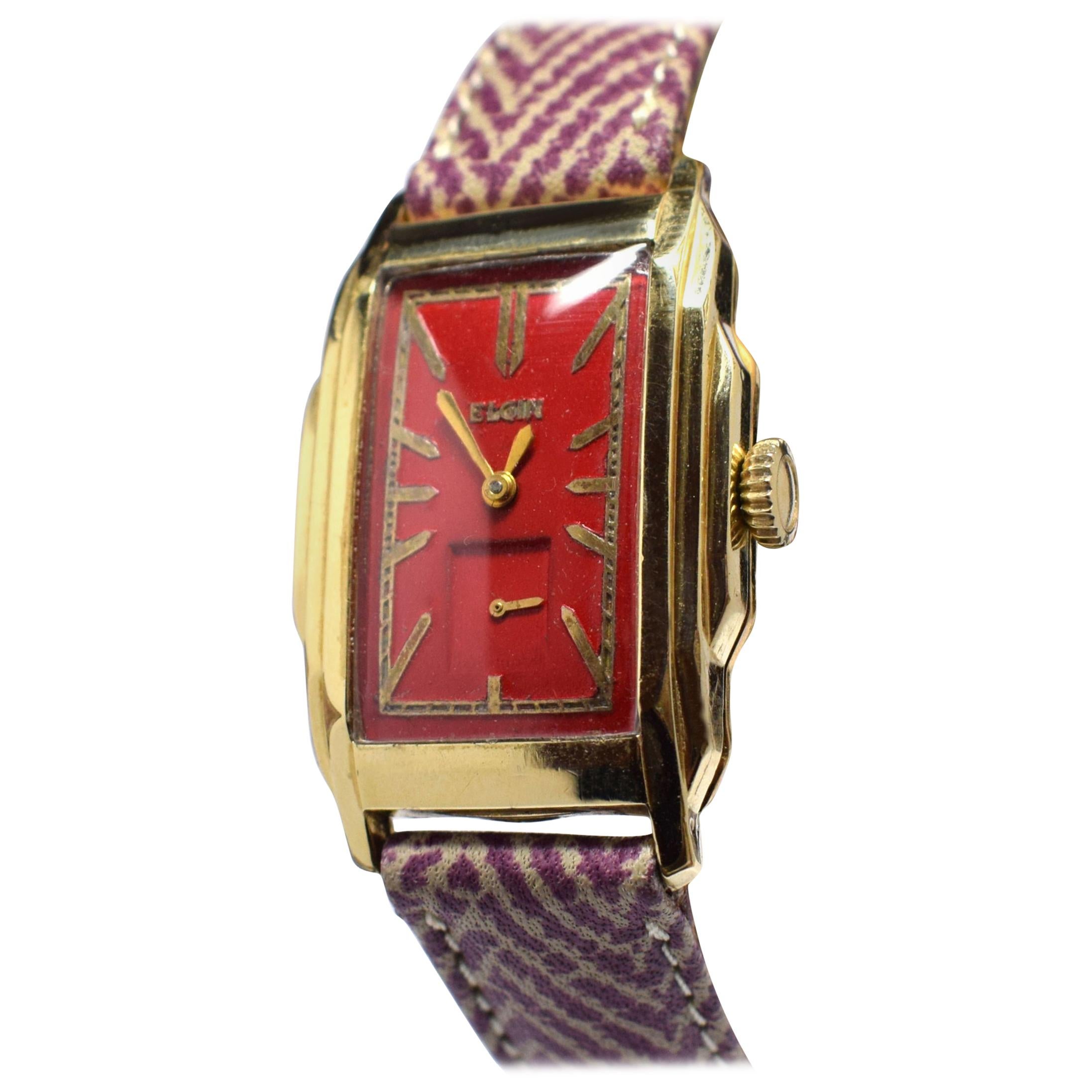 Art Deco 14 Karat Gold Cherry Red Gents Wristwatch by Elgin