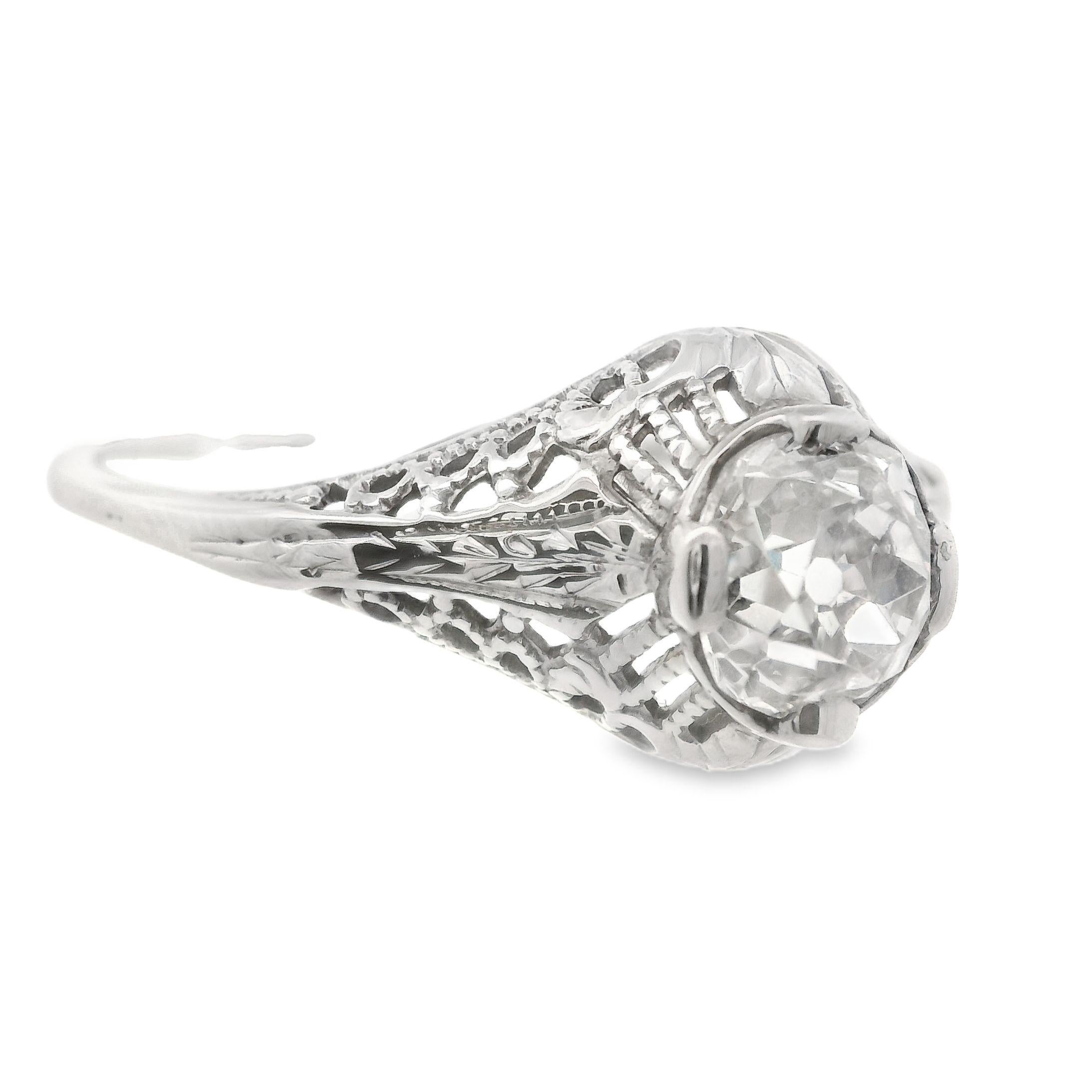 Art Deco 14 Karat White Gold Filigree .7ct Old Mine Cut Diamond Engagement Ring Pour femmes en vente
