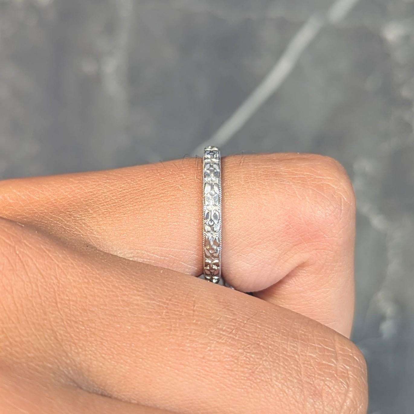 Art Deco 14 Karat White Gold Orange Blossom Vintage Wedding Band Ring en vente 7