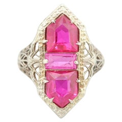 Art Deco 14 Karat White Gold Synthetic Ruby Shield Filigree Openwork Ring